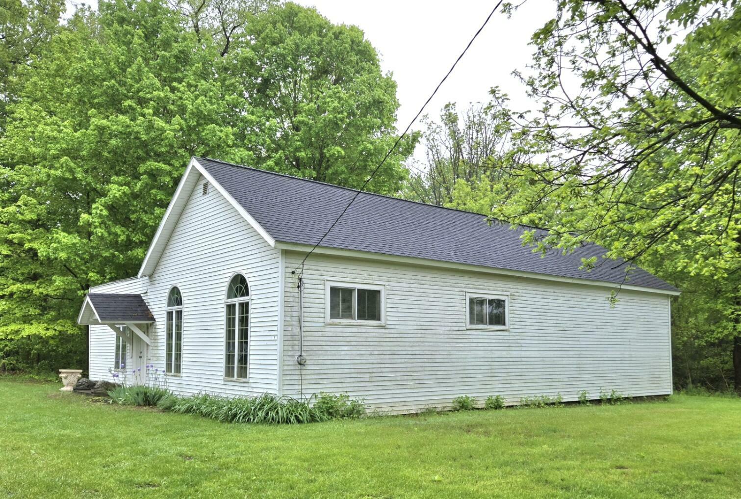 Property Photo: 41962 County Road 653 MI 49079