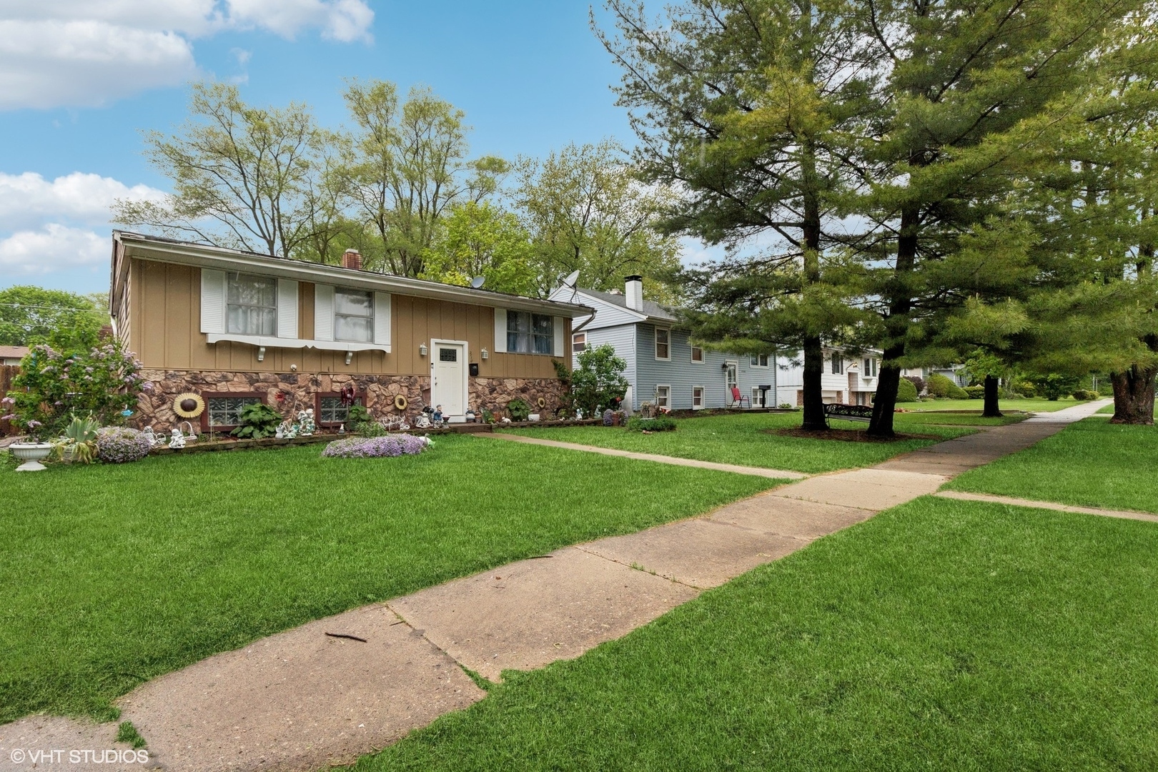 Property Photo:  2110 Hermon Avenue  IL 60099 