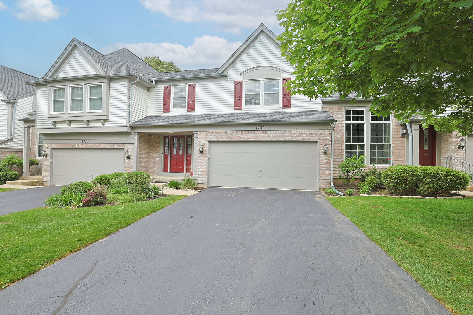 Property Photo: 1730 Napoleon Drive IL 60565