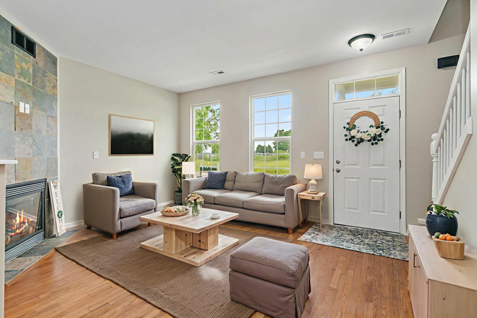 Property Photo: 101 E Robinson Avenue IL 60112