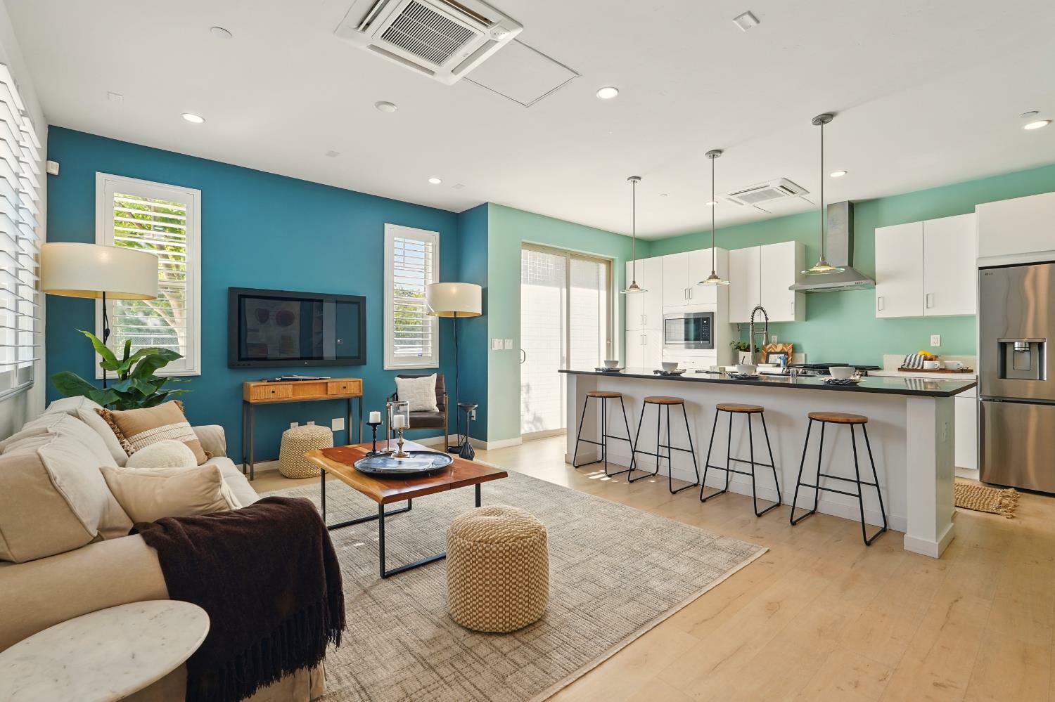 Property Photo: 2601 Cleat Lane CA 95818