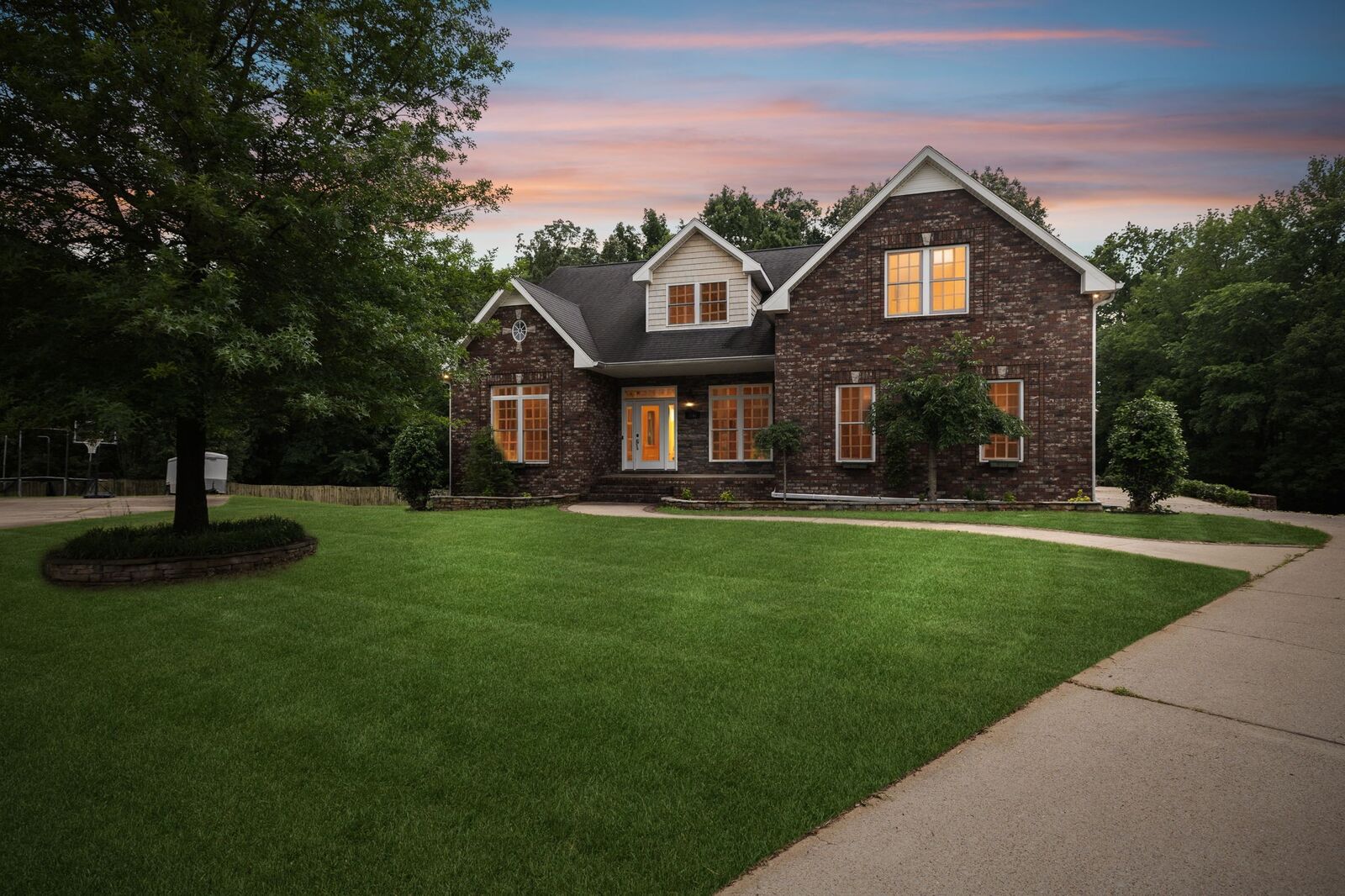 Property Photo: 3346 Sheffield Way TN 37043