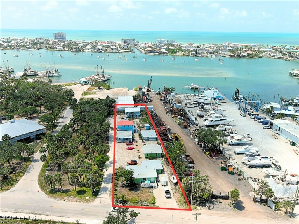 Property Photo: 1180 Main Street 6 FL 33931