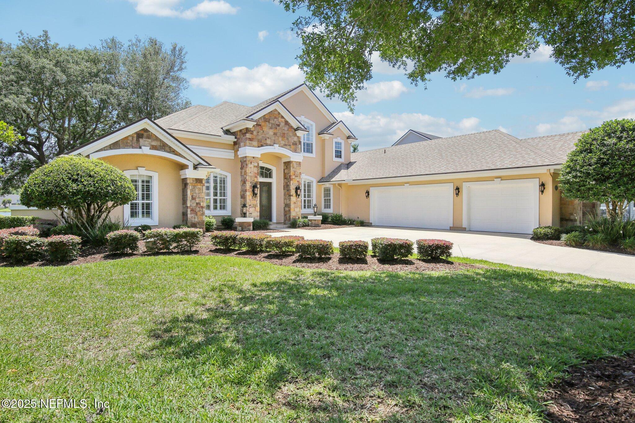 Property Photo: 717 E Dorchester Drive FL 32259
