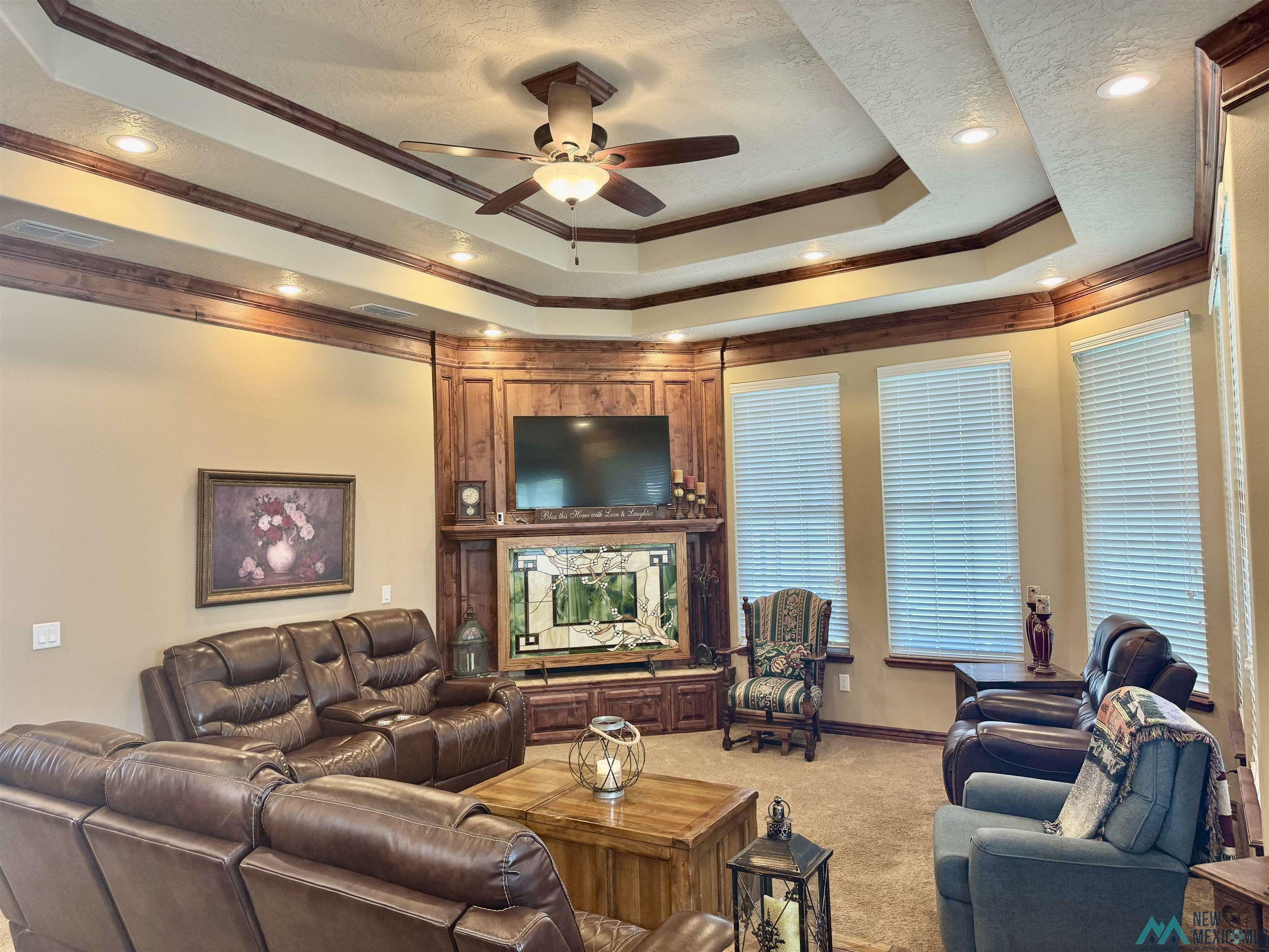 Property Photo: 704 Providence Circle NM 88101