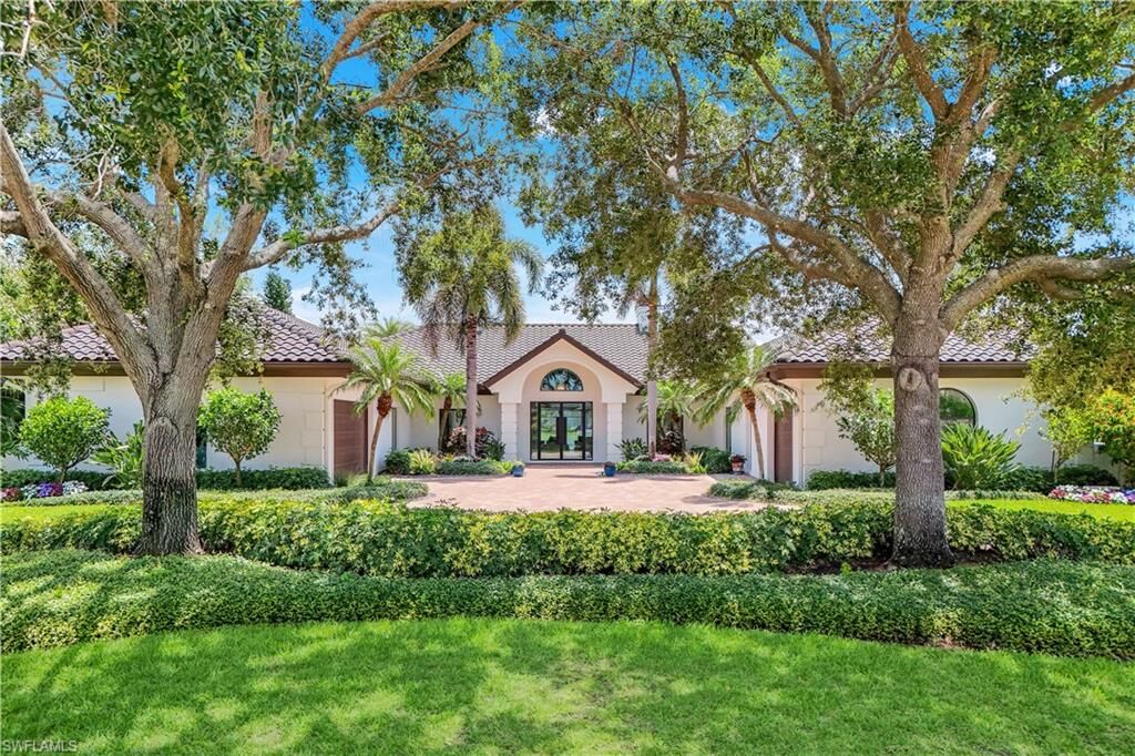 Property Photo:  4701 Oak Leaf Dr  FL 34119 