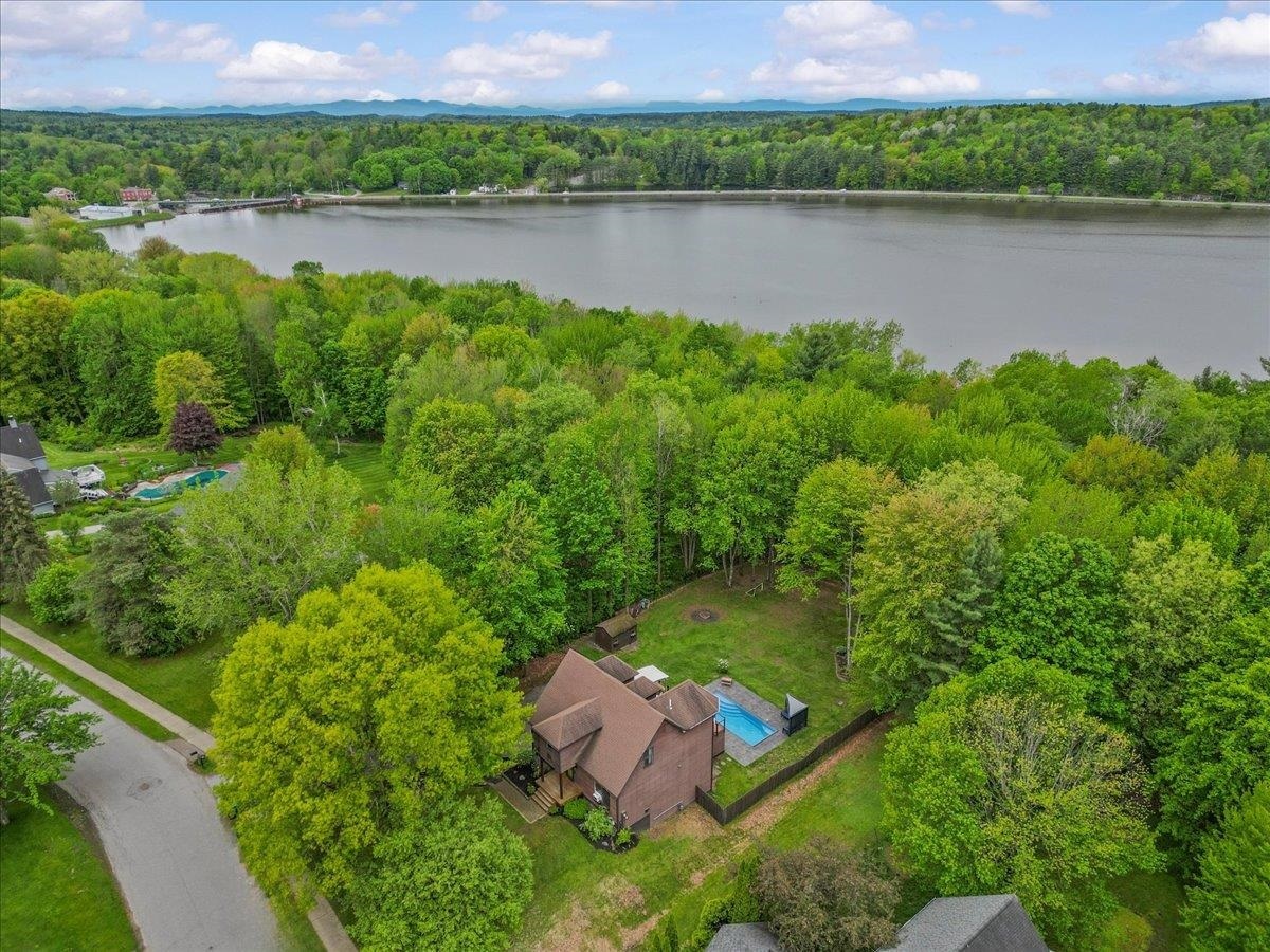 Property Photo:  100 Maplewood Avenue  VT 05468 