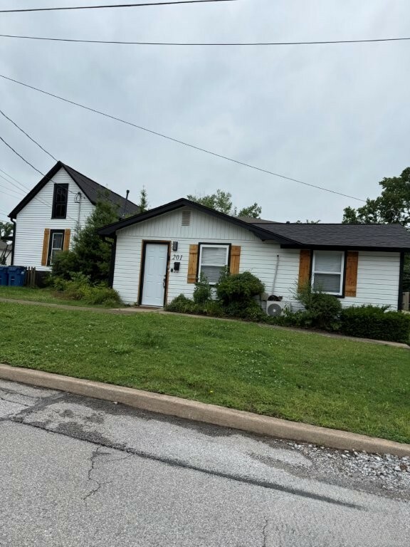 Property Photo: 700 NW 2nd Street AR 72712
