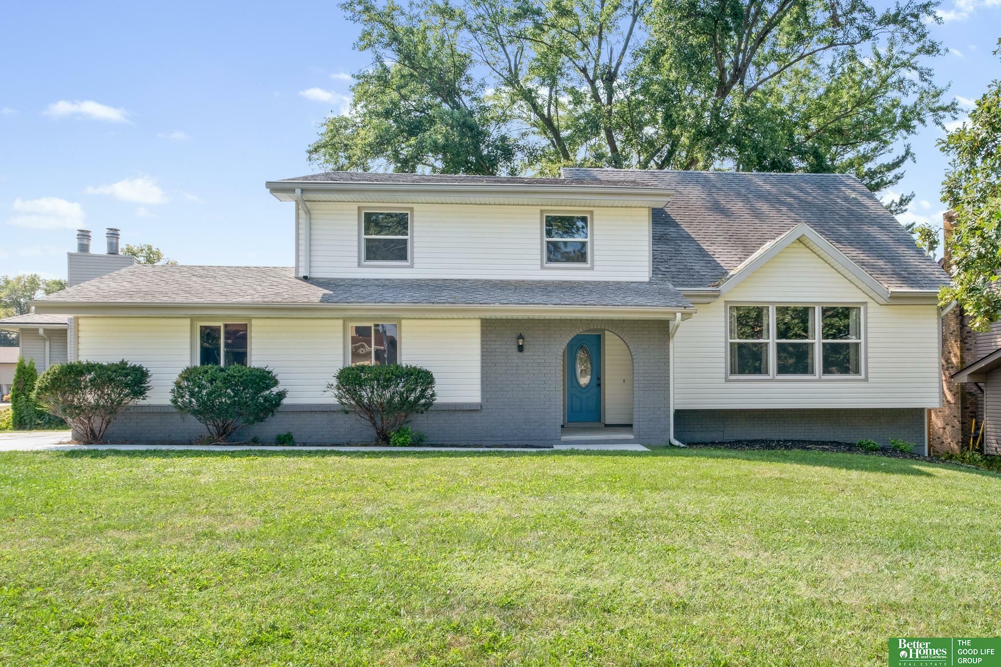 Property Photo: 3501 Leawood Drive NE 68123
