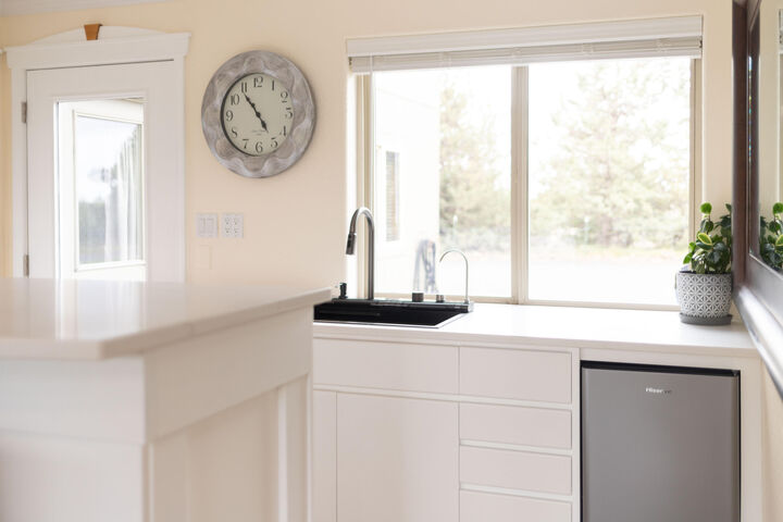 Property Photo: 21283 Dove Lane OR 97702