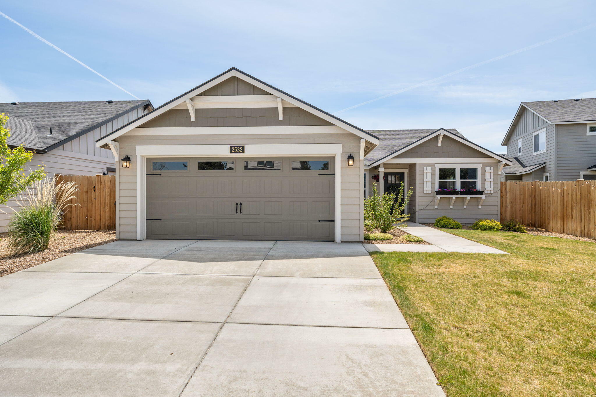 Property Photo: 2532 NW Upas Way OR 97756