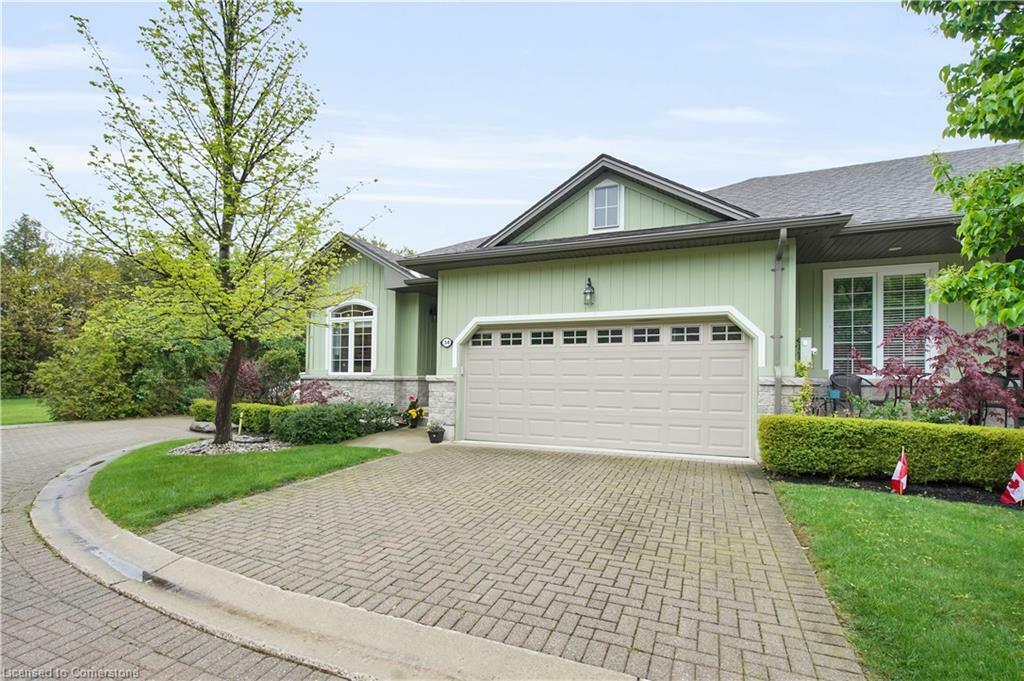 Property Photo: 34 Oakwood Links Lane ON N0M 1T0