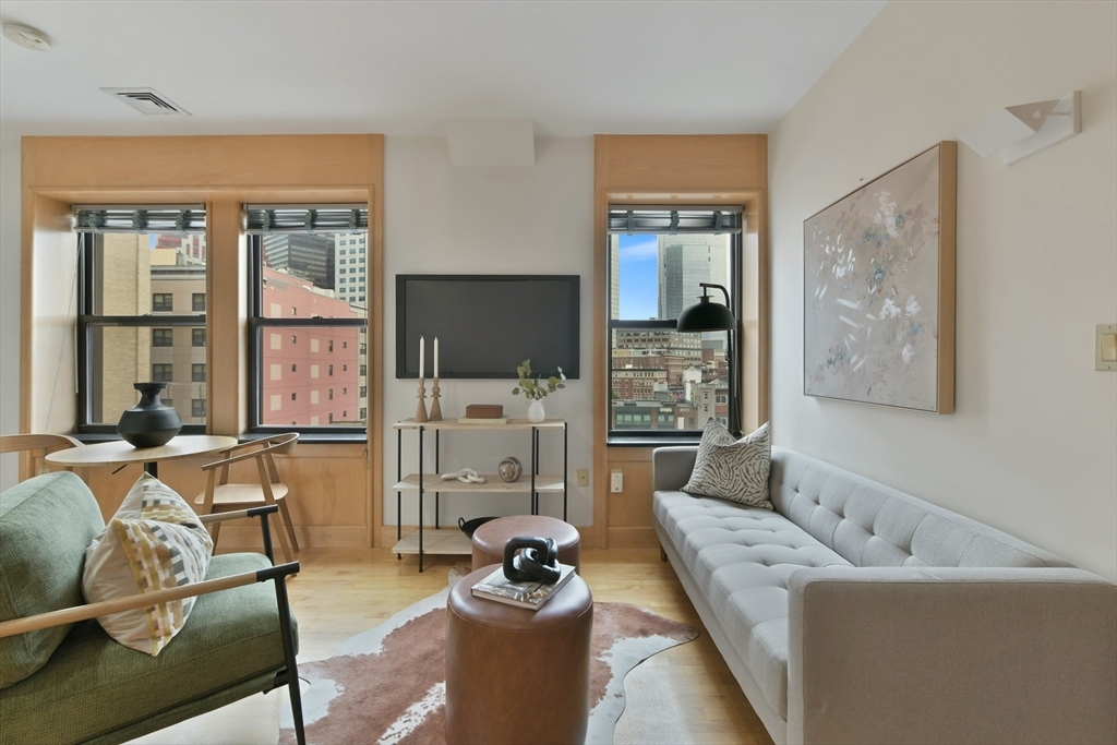 42-44 Beach St 8D  Boston MA 02111 photo