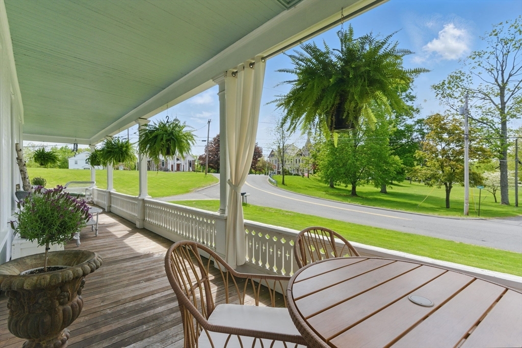 Property Photo:  4 Porter St  MA 01033 