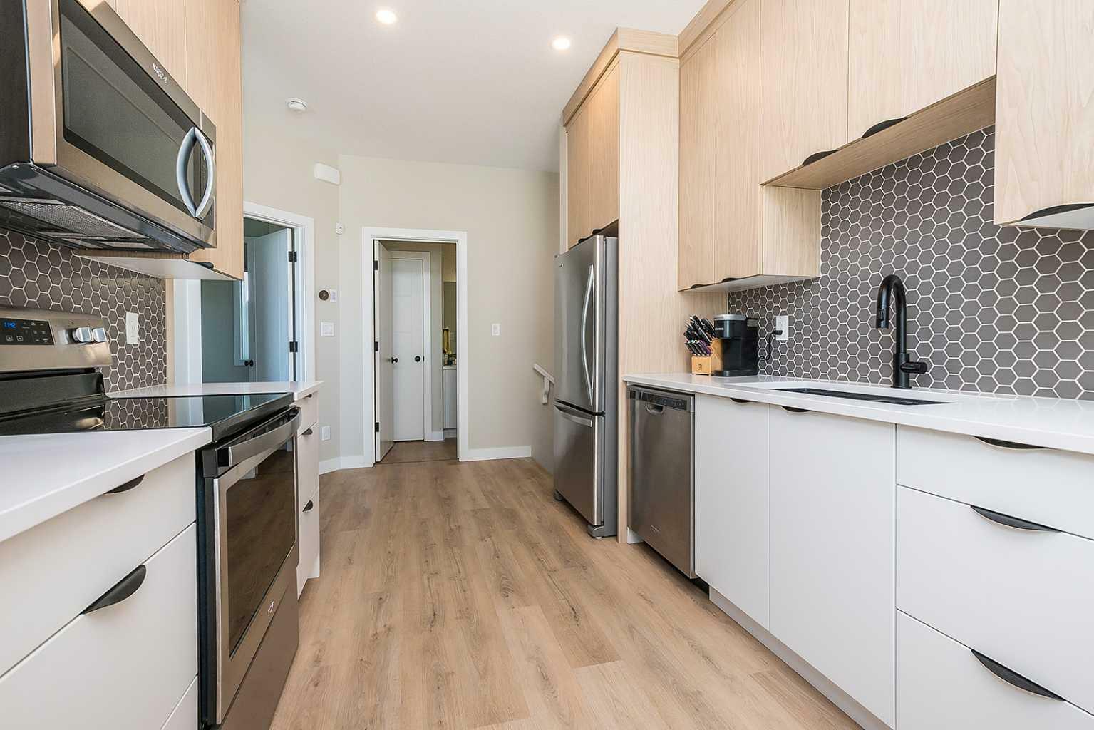 Property Photo: 167 Ellington Crescent AB T4P 3C9