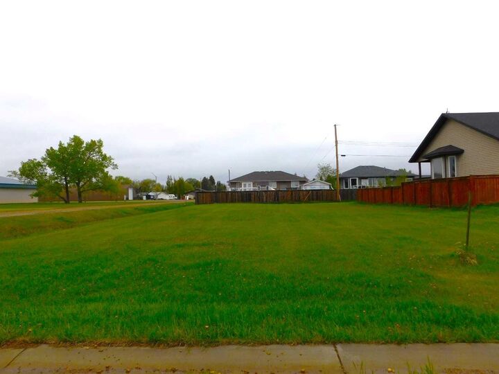 301 Niblock Street — photo 1