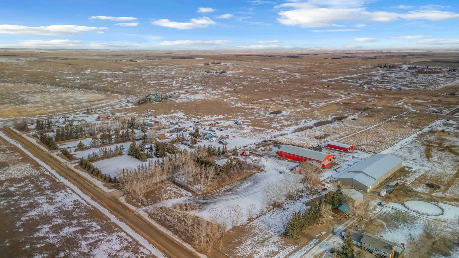 Property Photo: 255192 Range Road 282 AB T1X 0J3