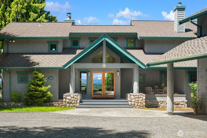 18005  Thorsen Road SW  Vashon WA 98070 photo