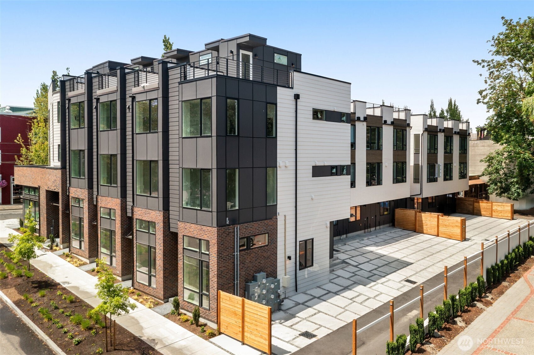 1108 B  34th Avenue  Seattle WA 98122 photo