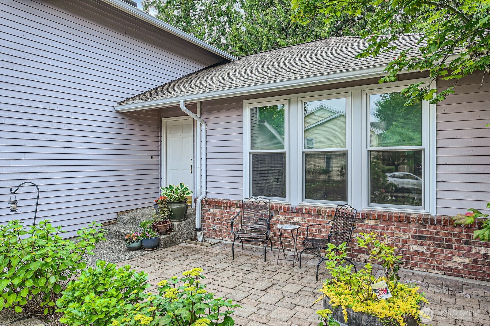 Property Photo: 929 224th Avenue NE WA 98074