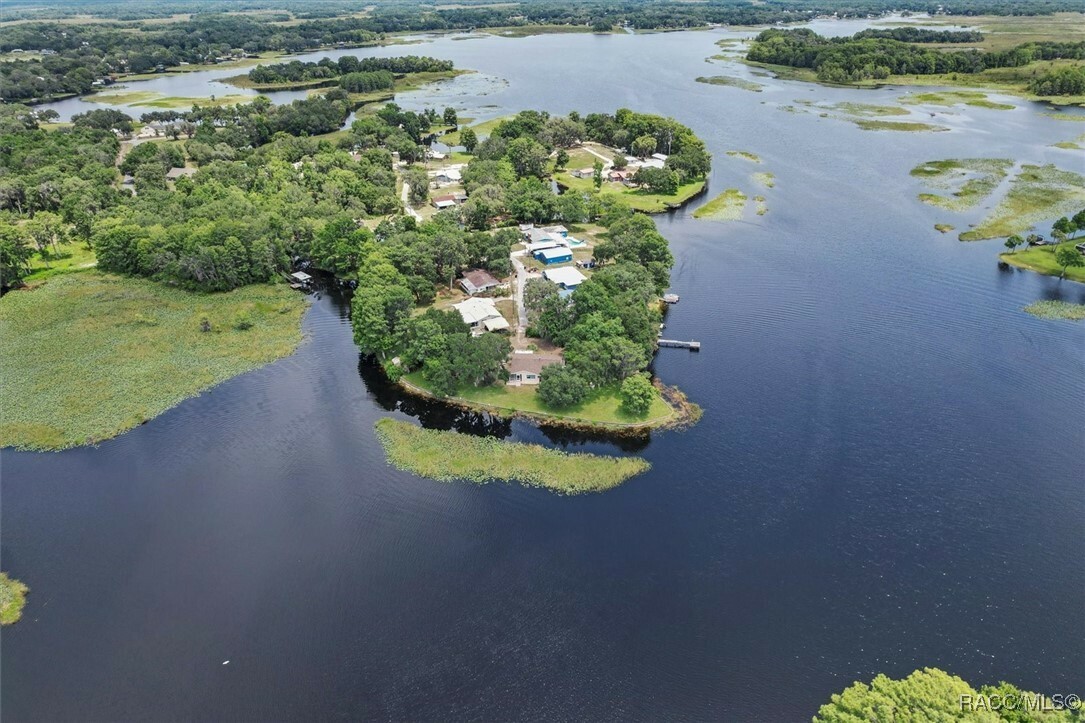 Property Photo: 1226 S Telephone Road FL 34450