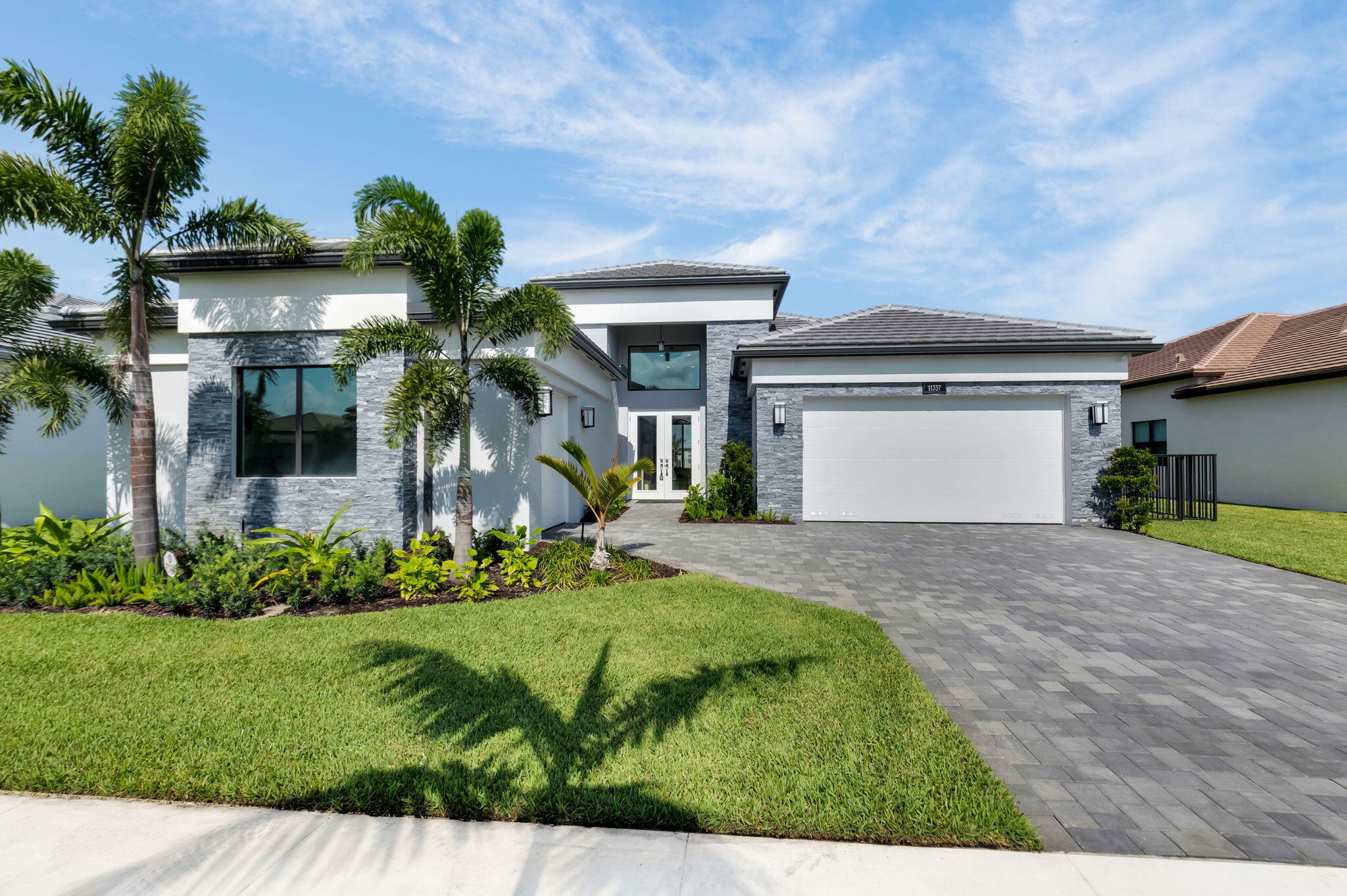Property Photo: 11337 Cherry Canyon Court FL 33473