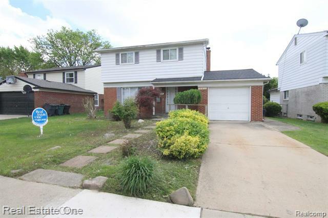 14251 Elgin Street  Oak Park MI 48237 photo