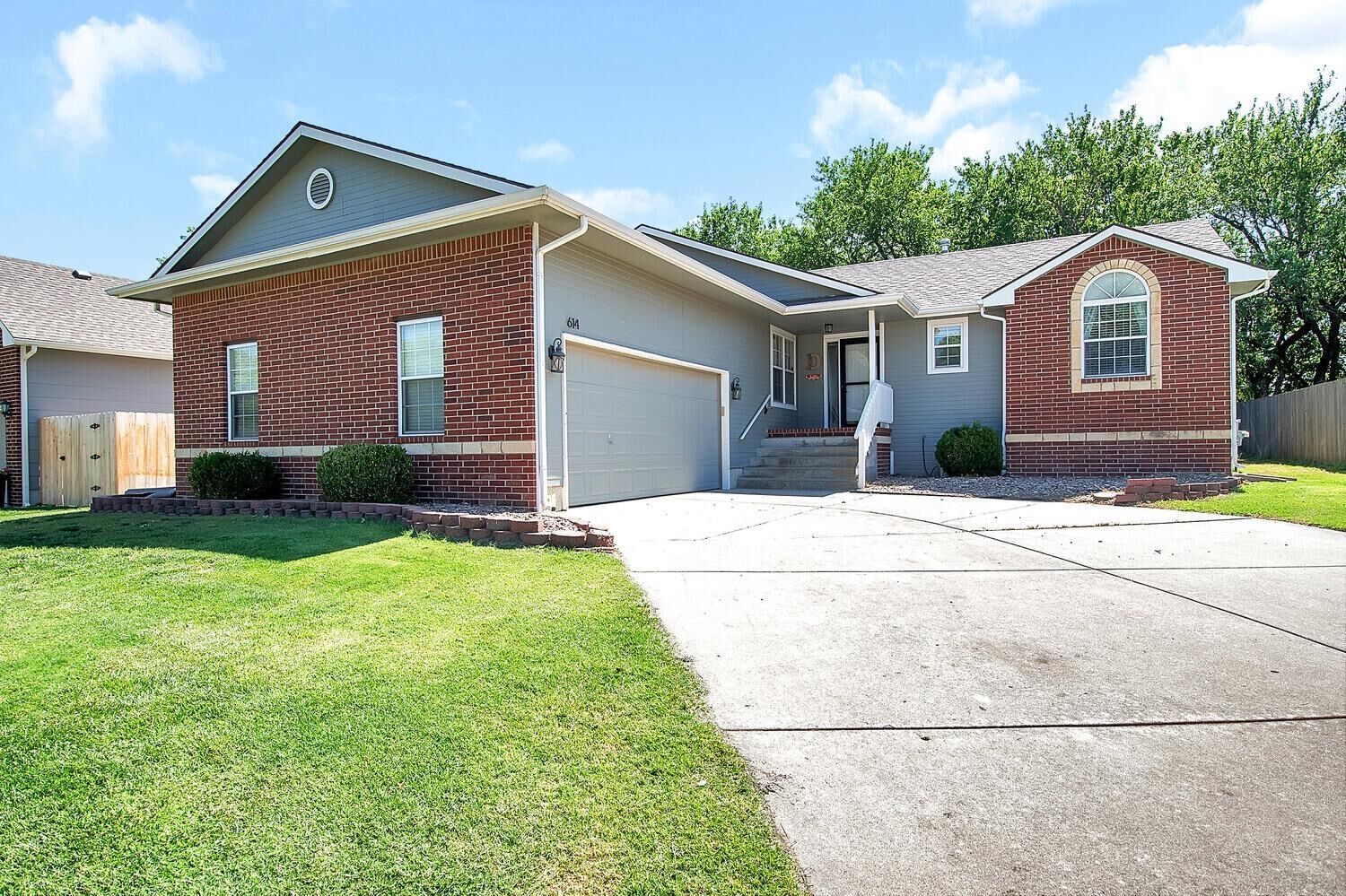 Photo de la propriété:  614 Havenwood Ct  KS 67002 