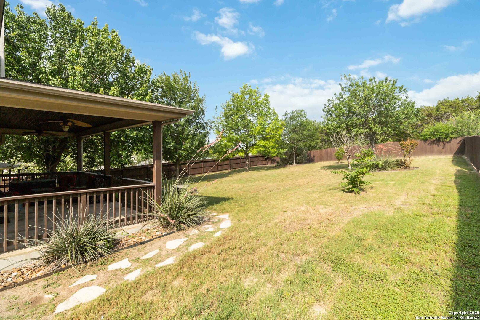 Property Photo: 10111 Arabian Hill TX 78254