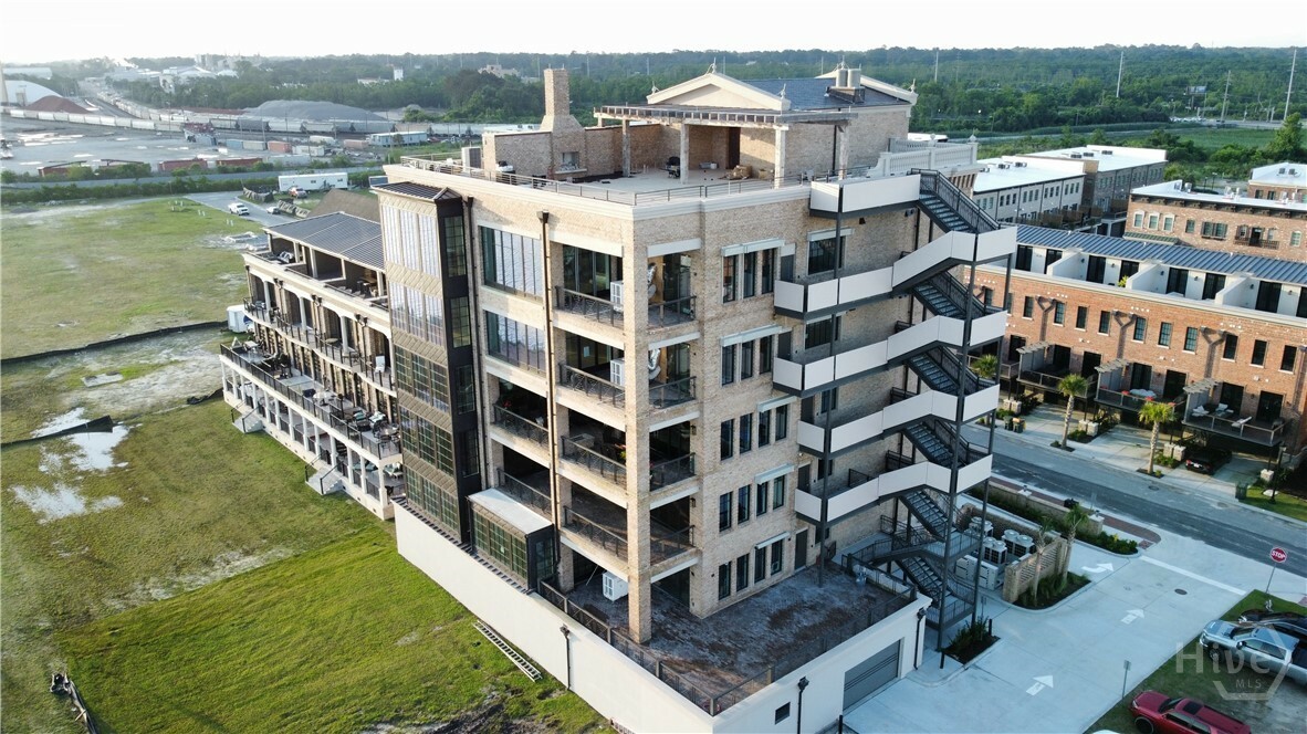 Property Photo: 440 Geo Meyer Avenue 4 GA 31401