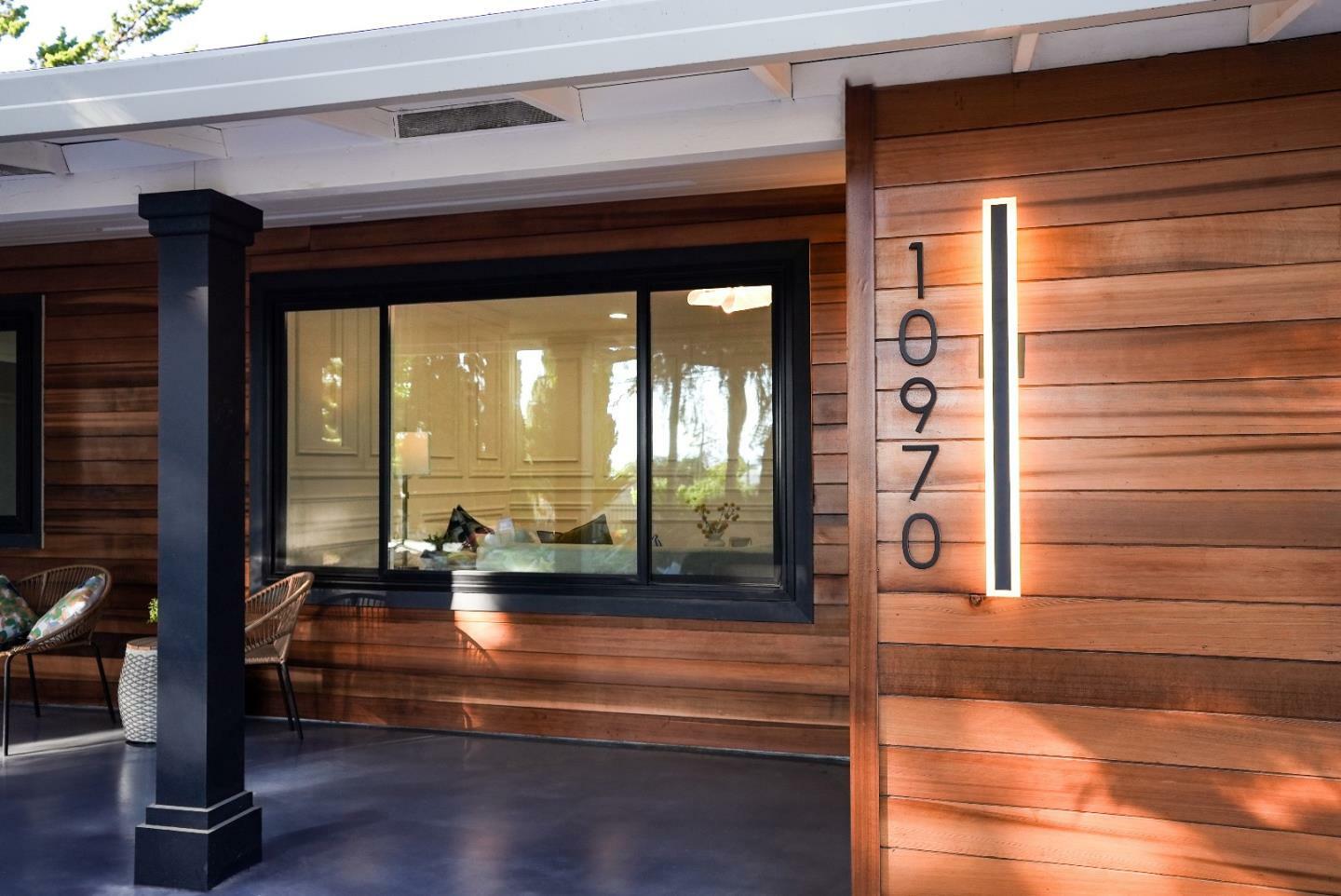 Property Photo: 10970 Ridgeview Avenue CA 95127