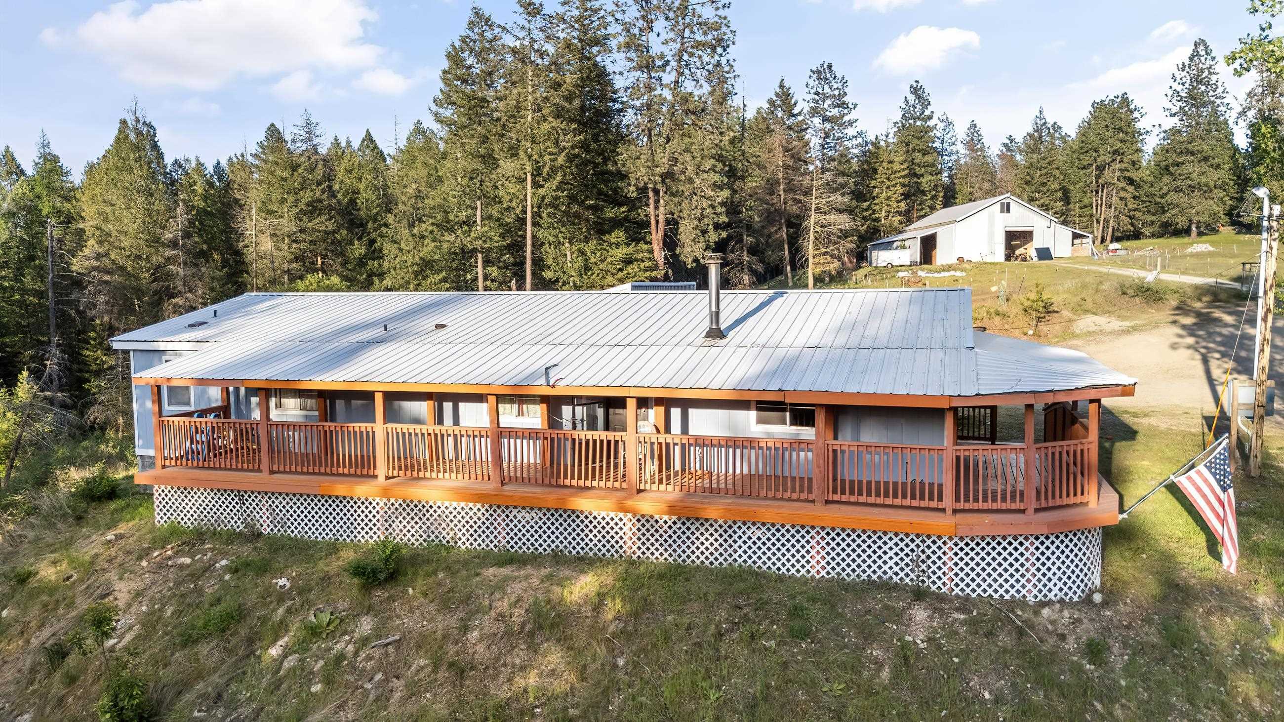Property Photo: 36204 N Waldrons Ln WA 99003