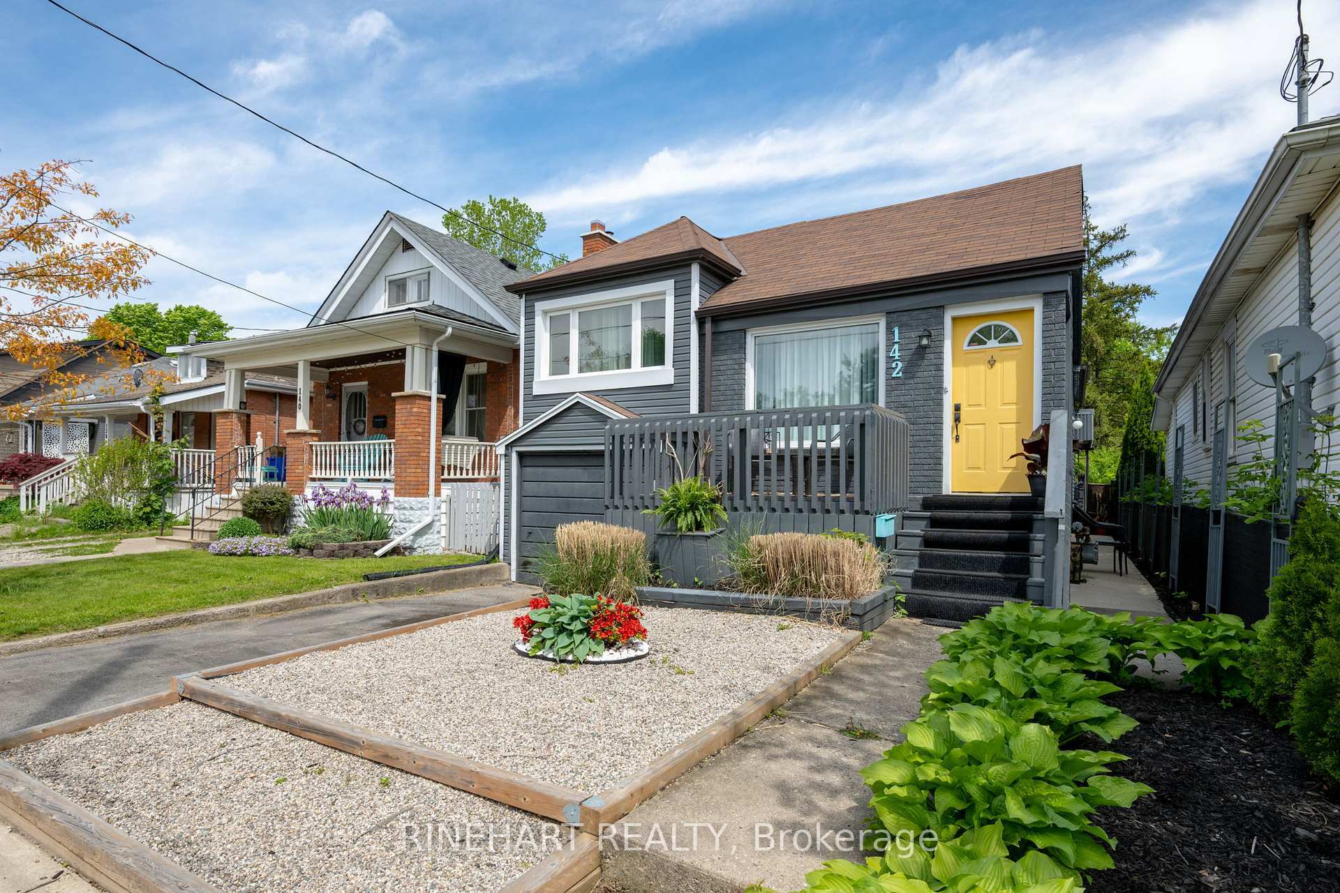 Property Photo: 142 Emery Street E ON N6C 2E1