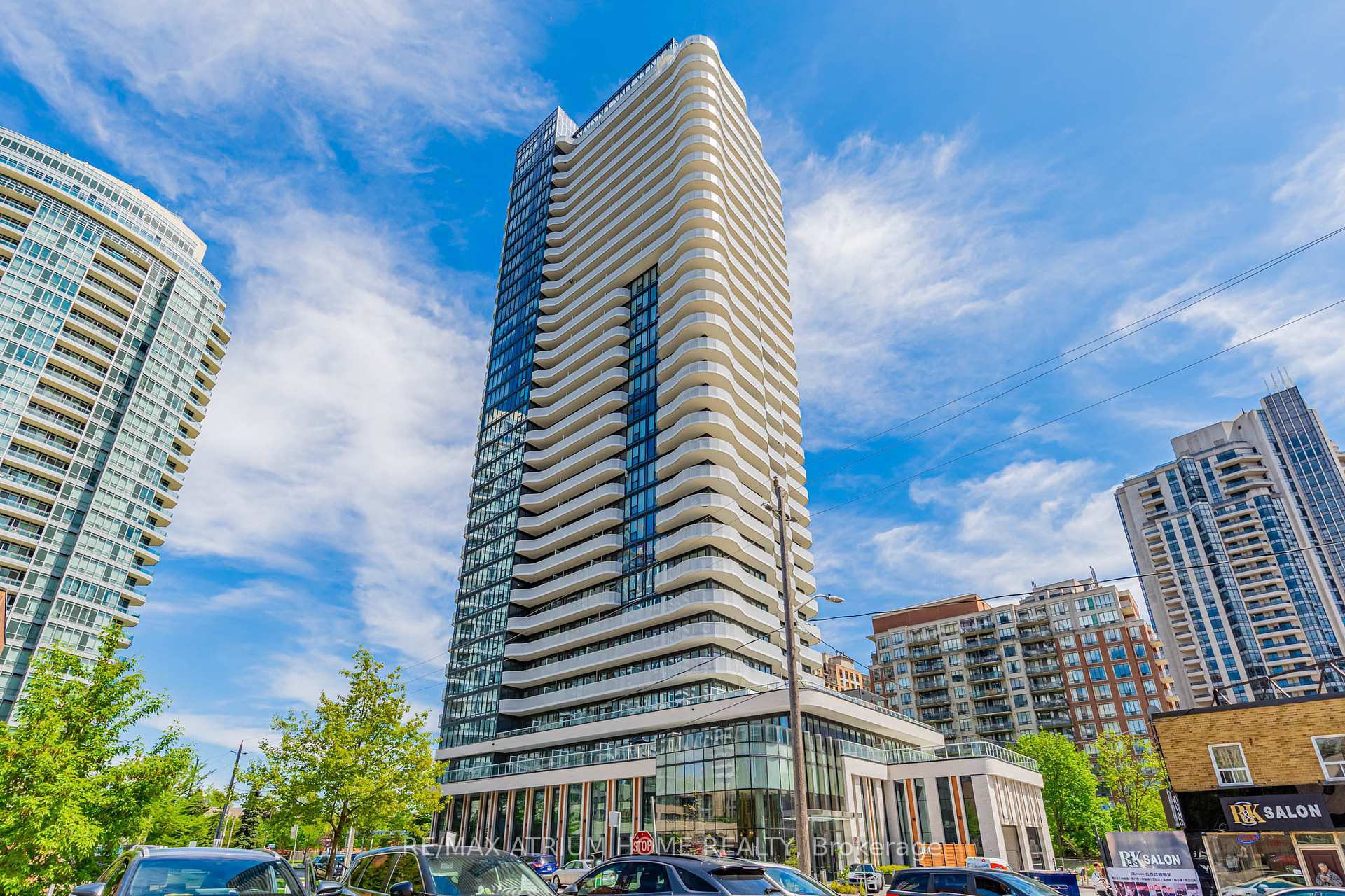 Property Photo: 15 Holmes Avenue 2509 ON M2N 0L4