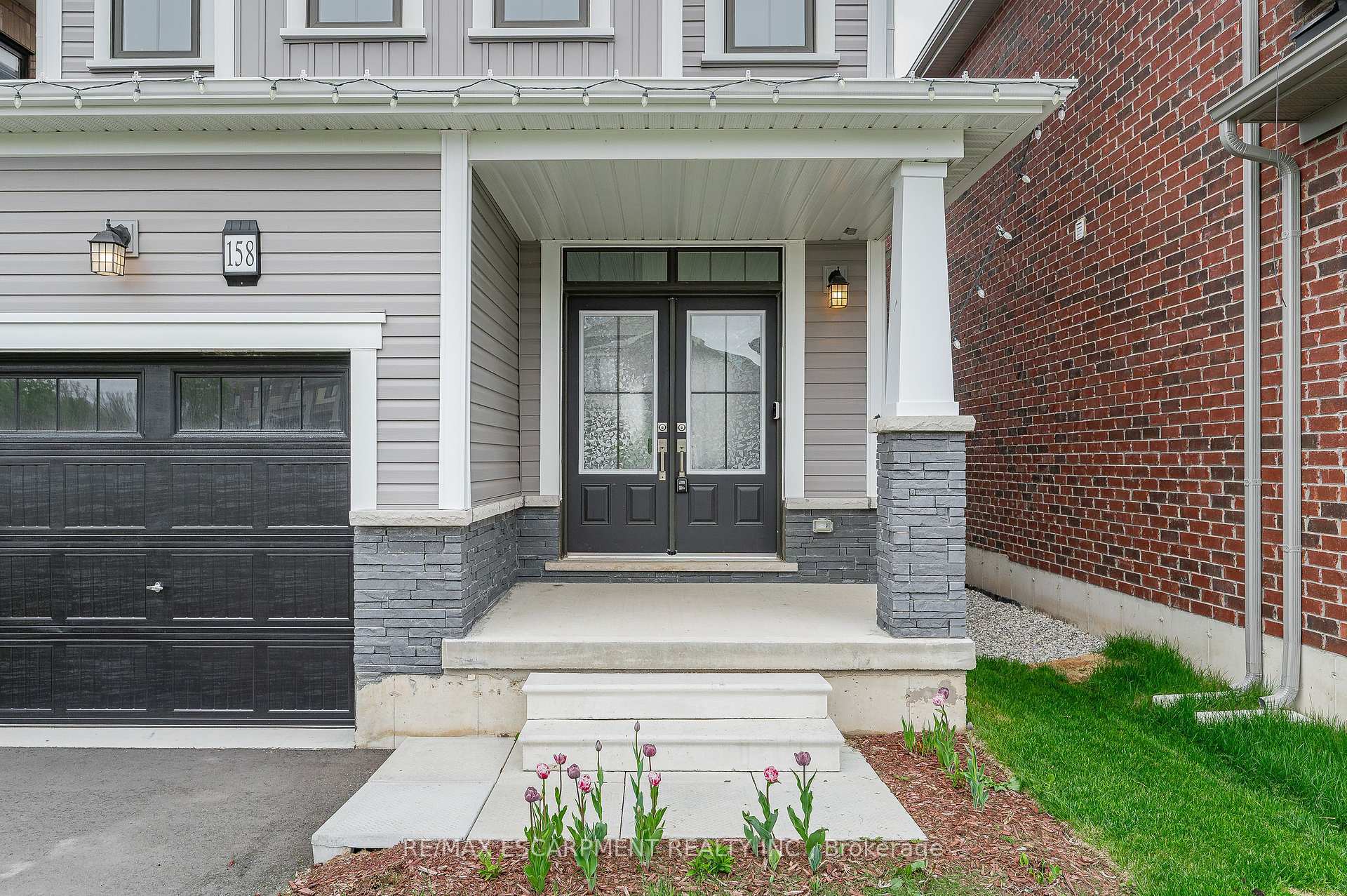 Property Photo: 158 Andover Drive ON N0B 1M0
