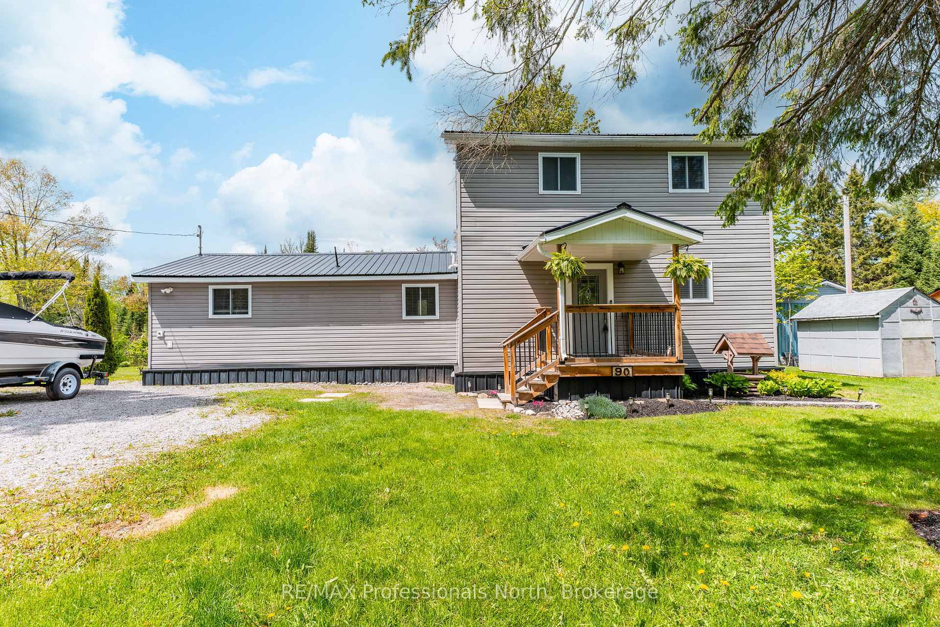 Property Photo: 90 Kozy Kove Road ON K0M 1C0