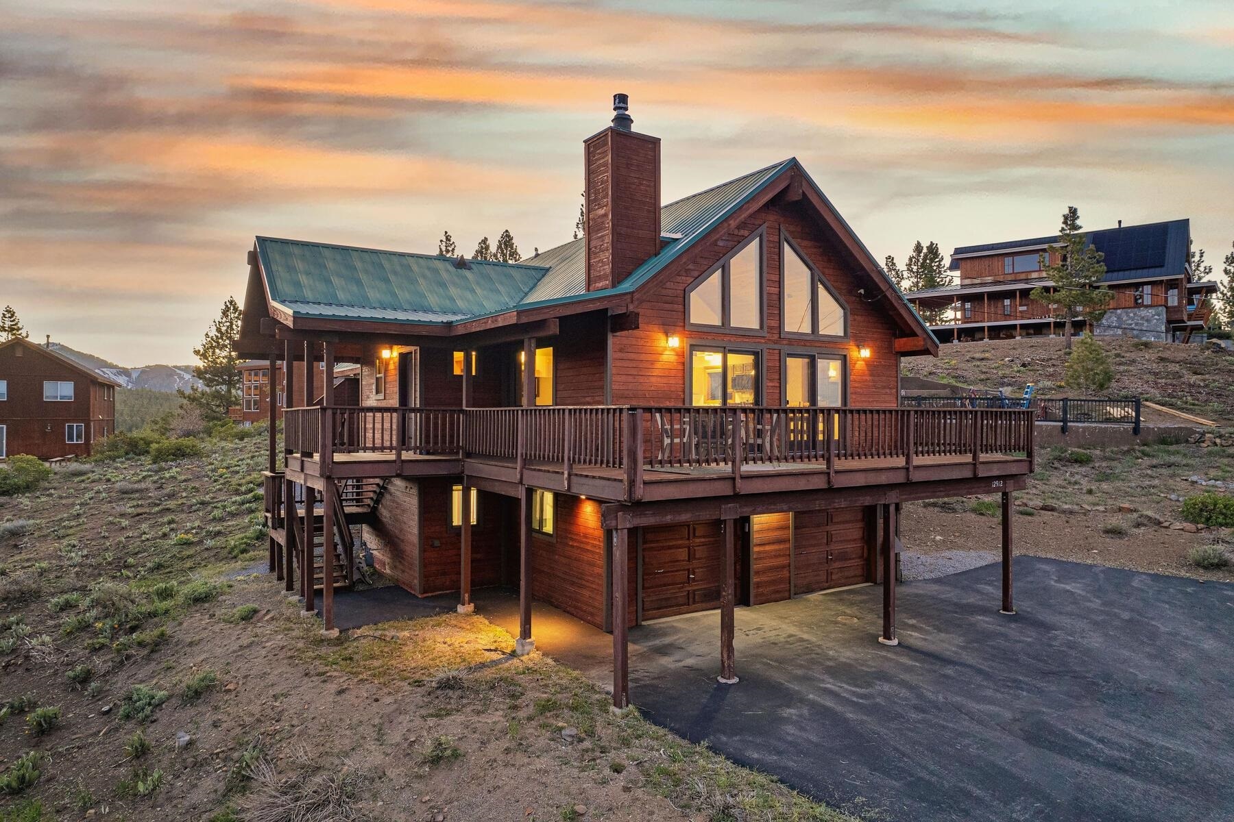 12912 Pinnacle Loop  Truckee CA 96161 photo