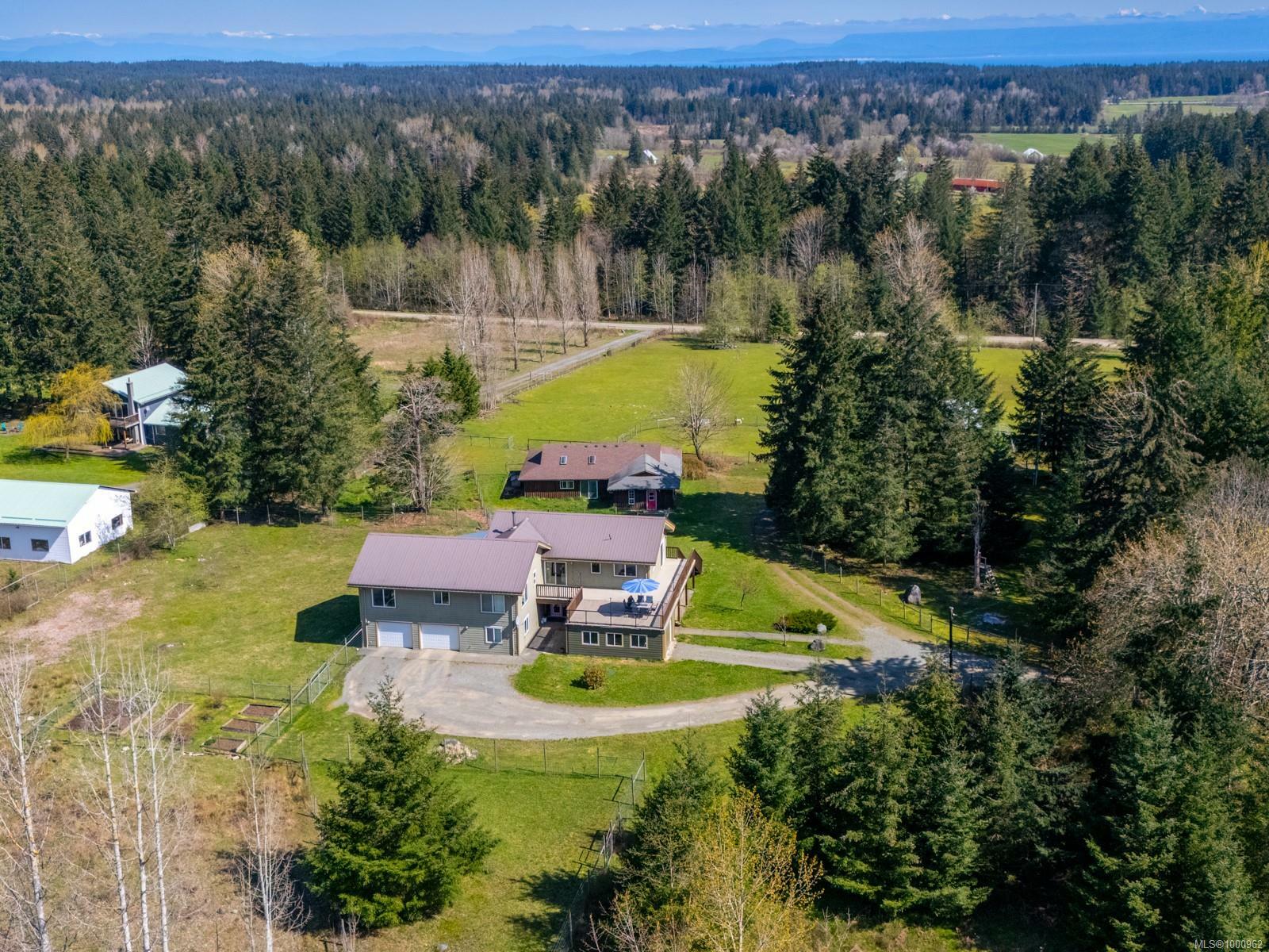 Property Photo: 2892 Maridge Rd BC V9J 1M9