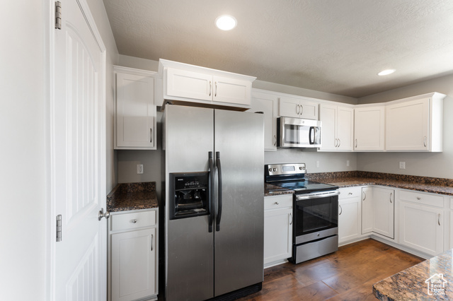 Property Photo: 2956 S Willow Creek Dr UT 84045