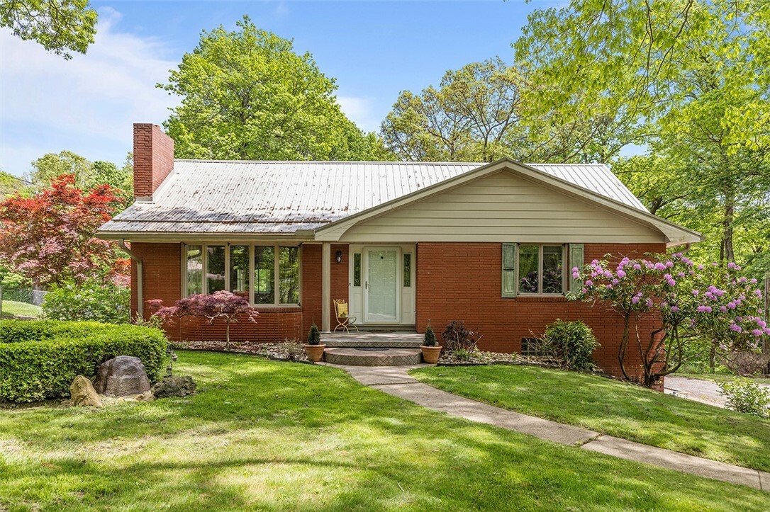 136 Whippoorwill Rd  Burgettstown Boro PA 15021 photo