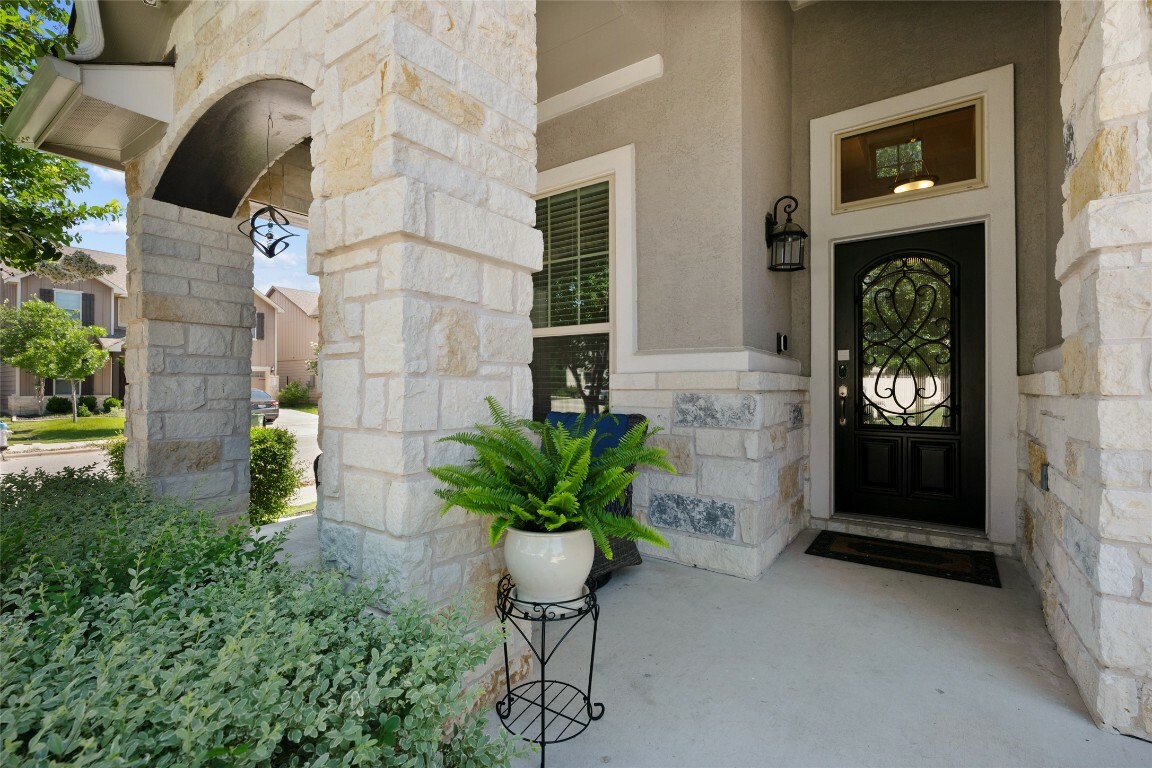 Property Photo: 213 Russet Trail TX 78628