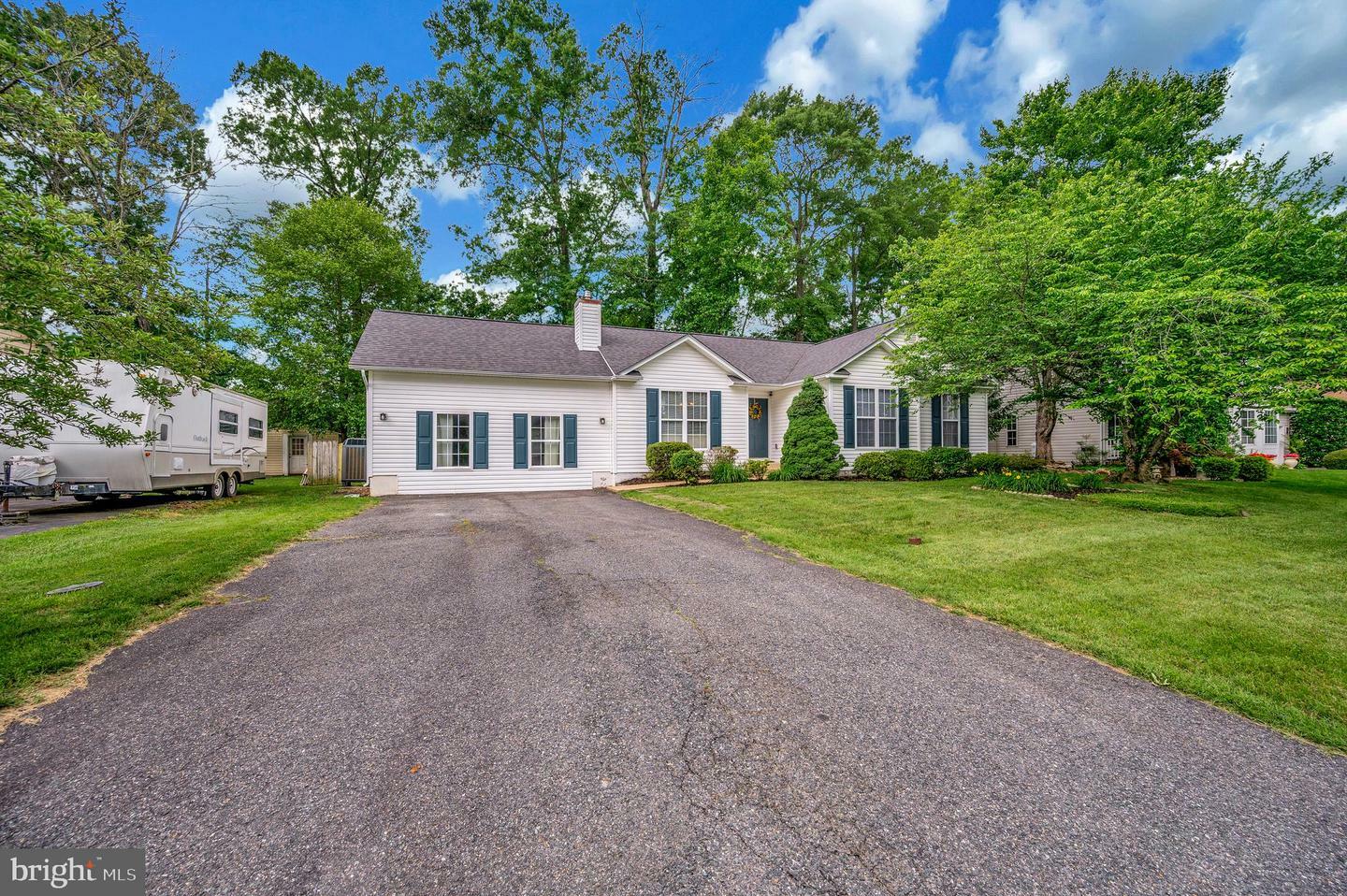 Property Photo: 10118 New Scotland Drive VA 22408