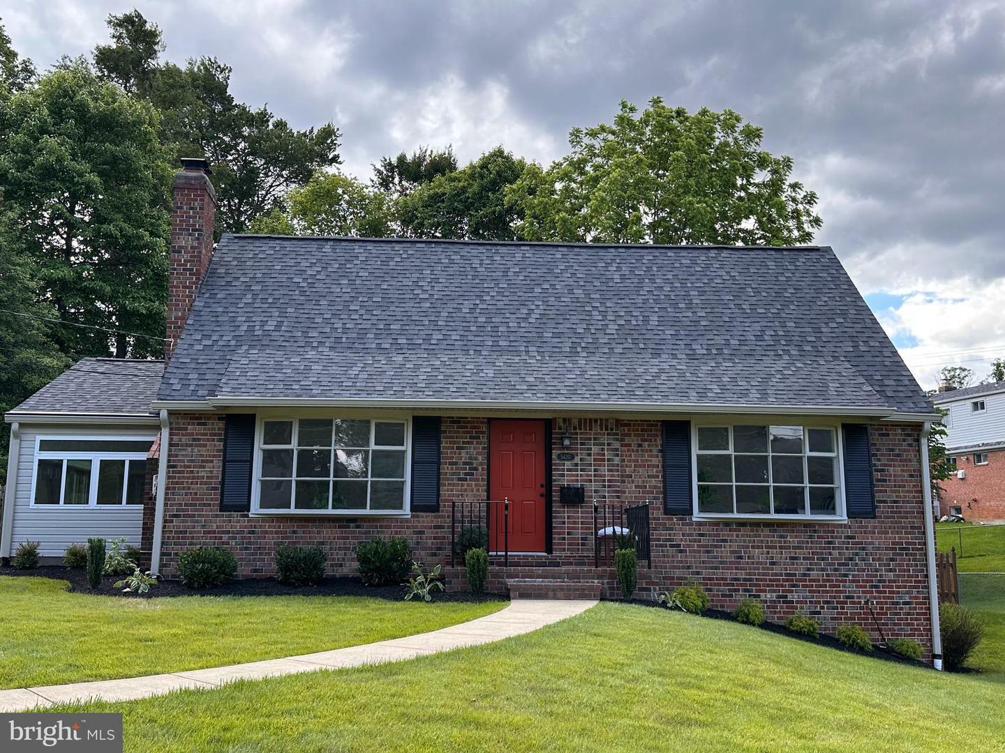 Property Photo:  5420 Eastbourne Drive  VA 22151 