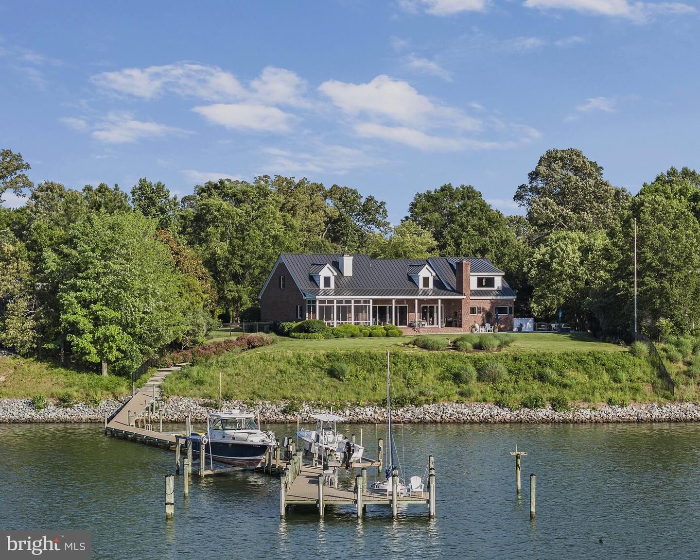 Property Photo:  125 Oyster Point  VA 22578 