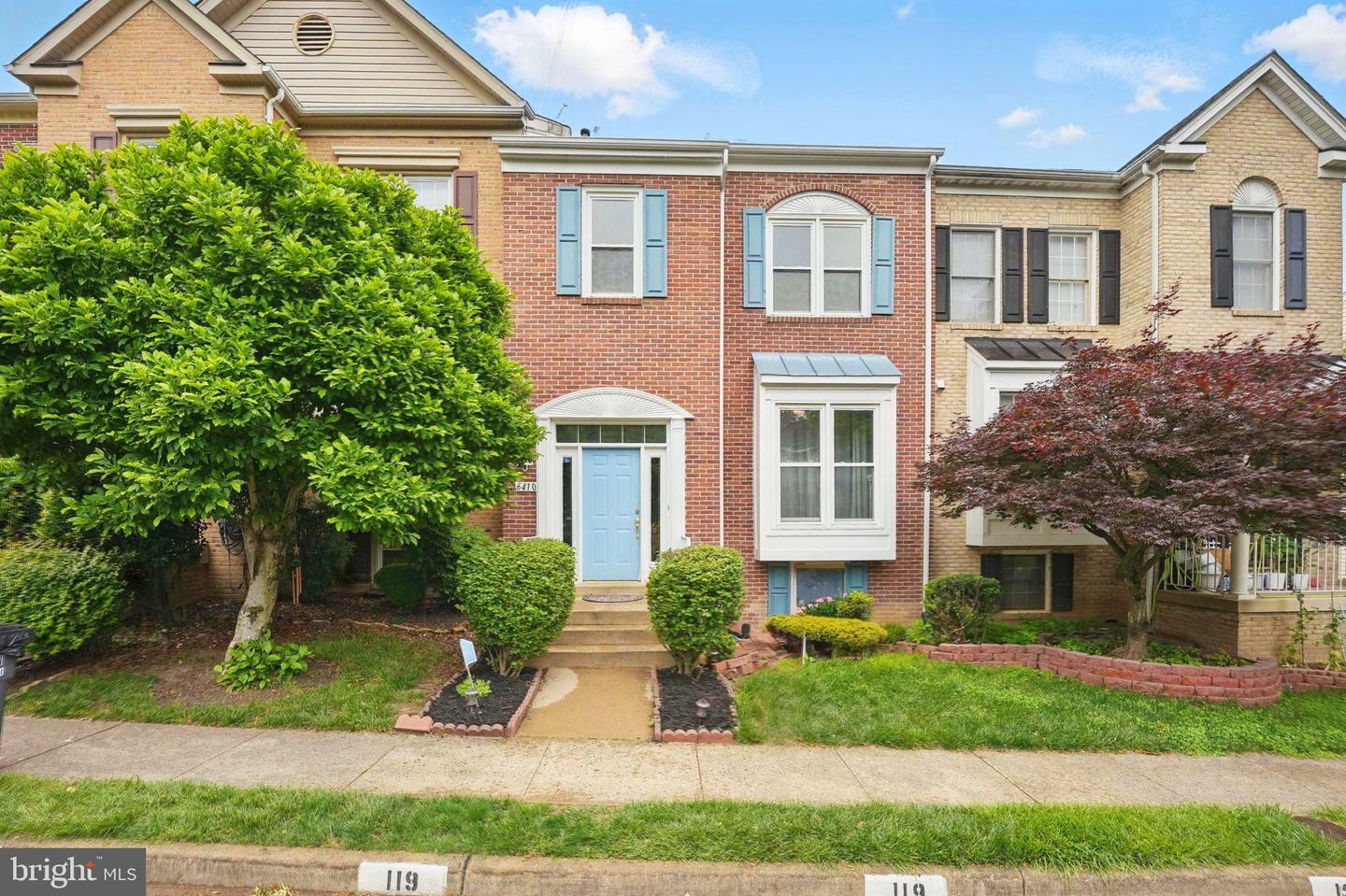 Property Photo: 6410 Brass Button Court VA 20121
