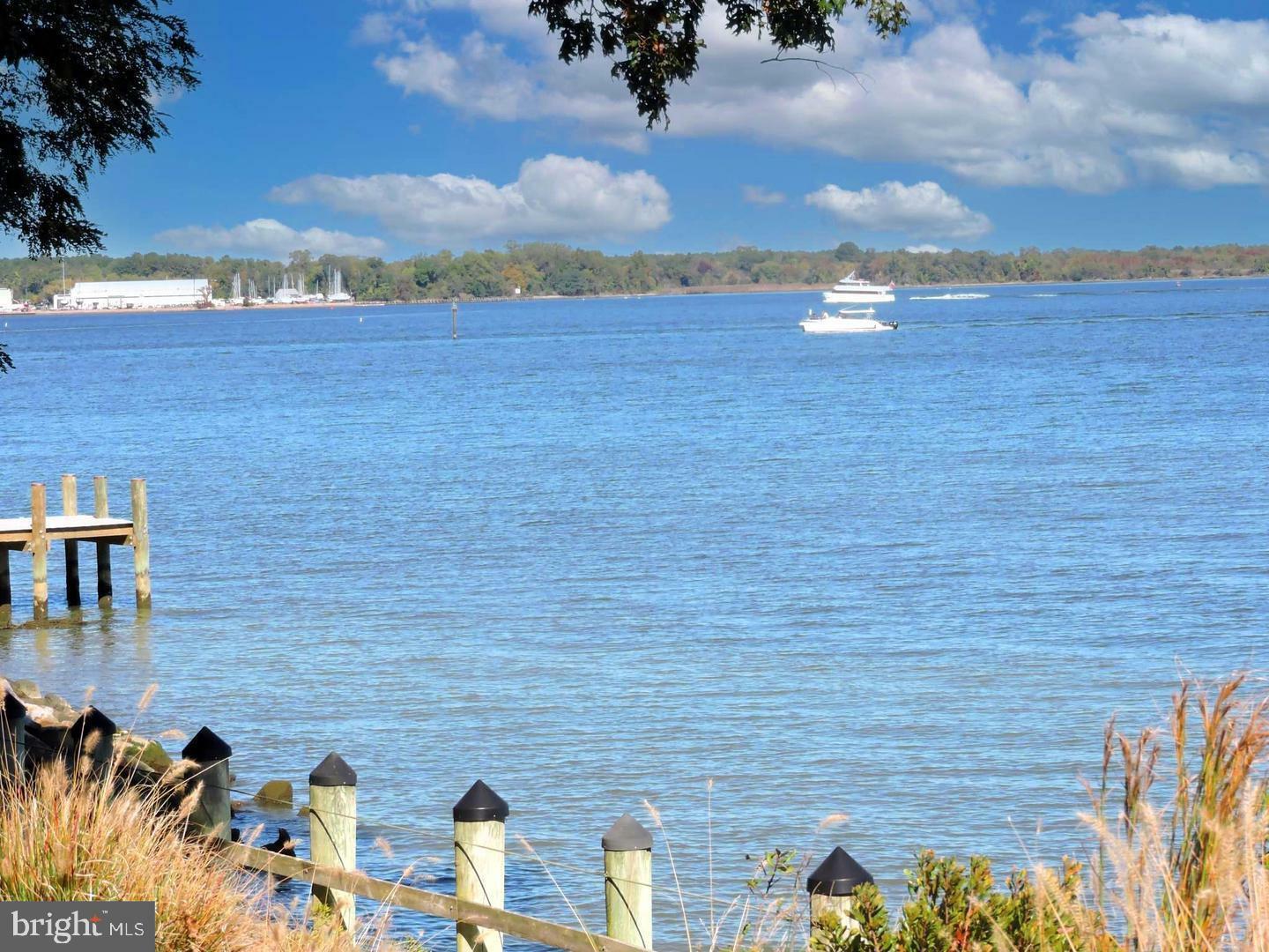 Property Photo:  7101 Bay Front Drive 400  MD 21403 