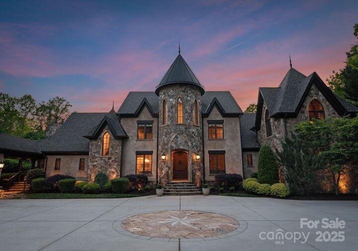 Property Photo:  172 Tennessee Circle  NC 28117 