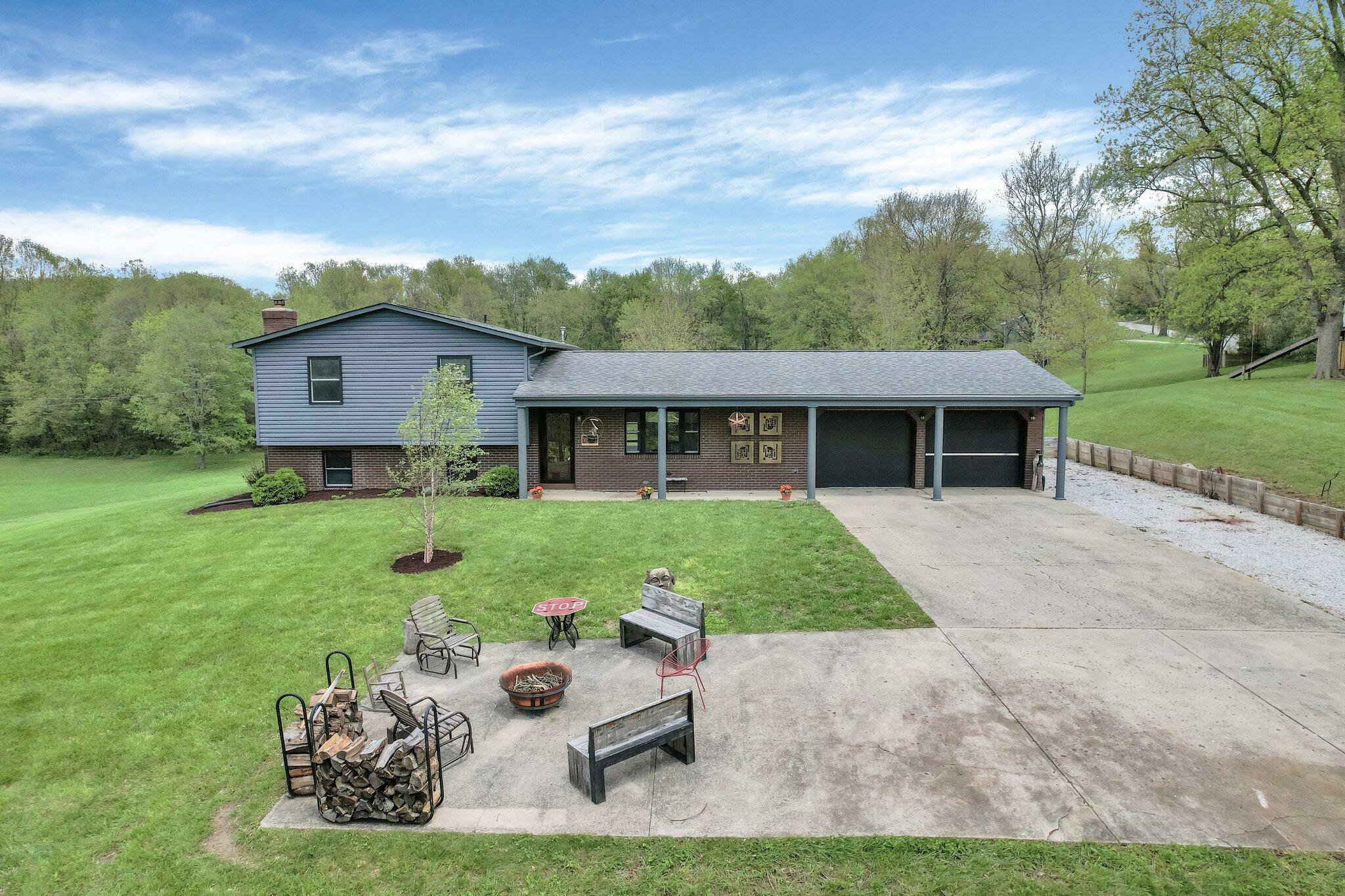 Property Photo: 699 Cedar Run NE Road OH 43055