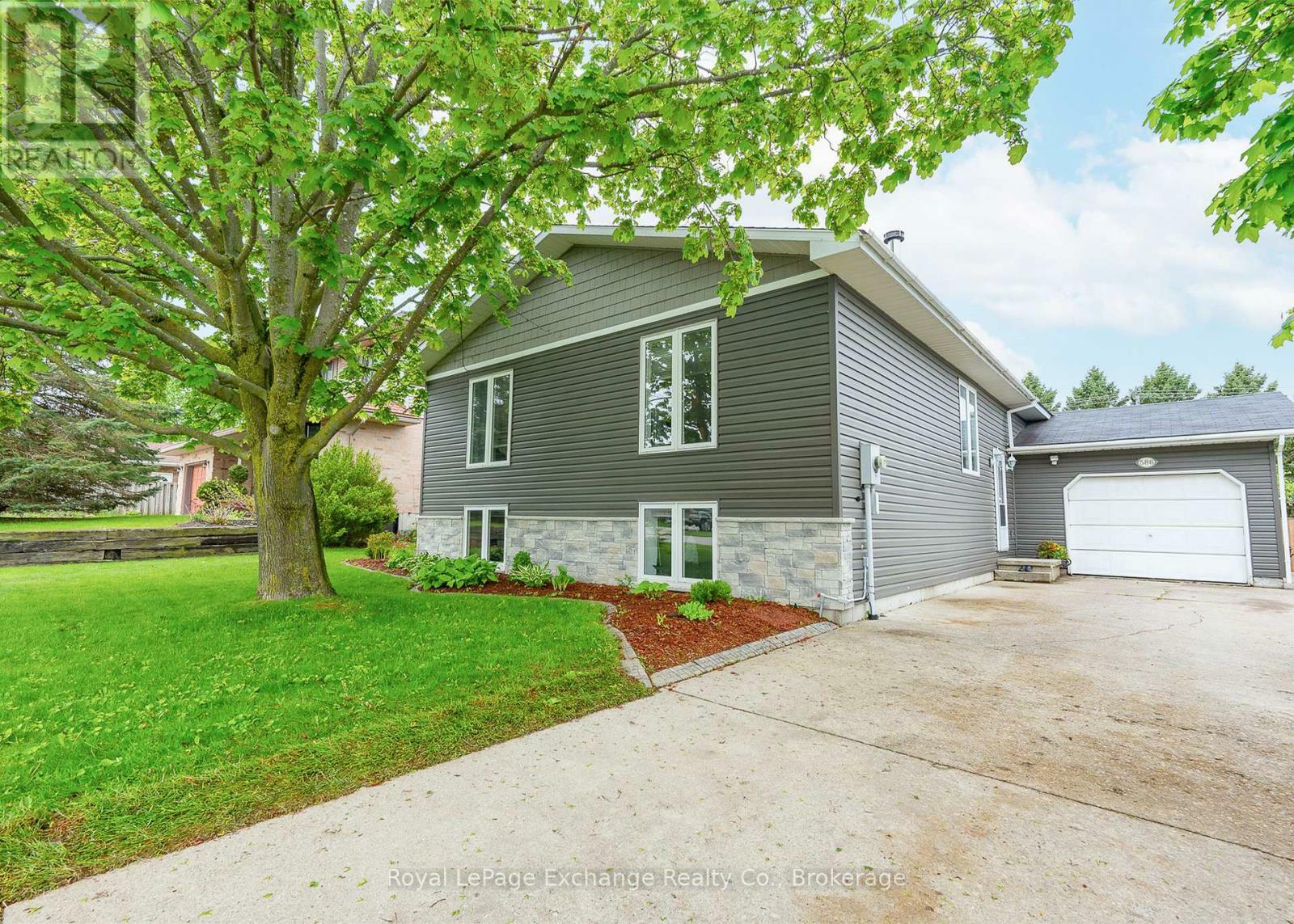 586 McGaw Drive  Kincardine ON N2Z 1V4 photo