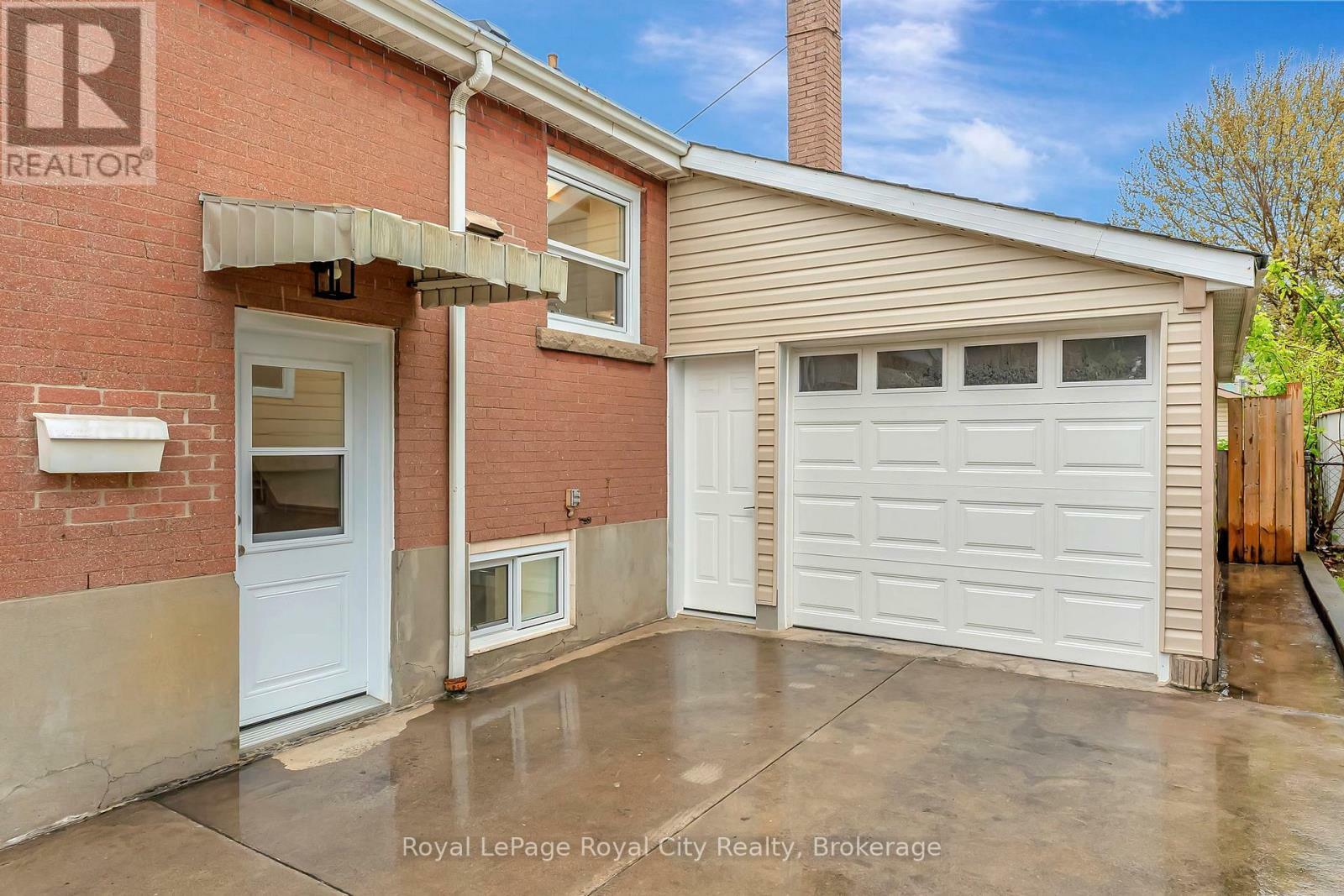 Property Photo: 379 East 27th Street ON L8V 3H1